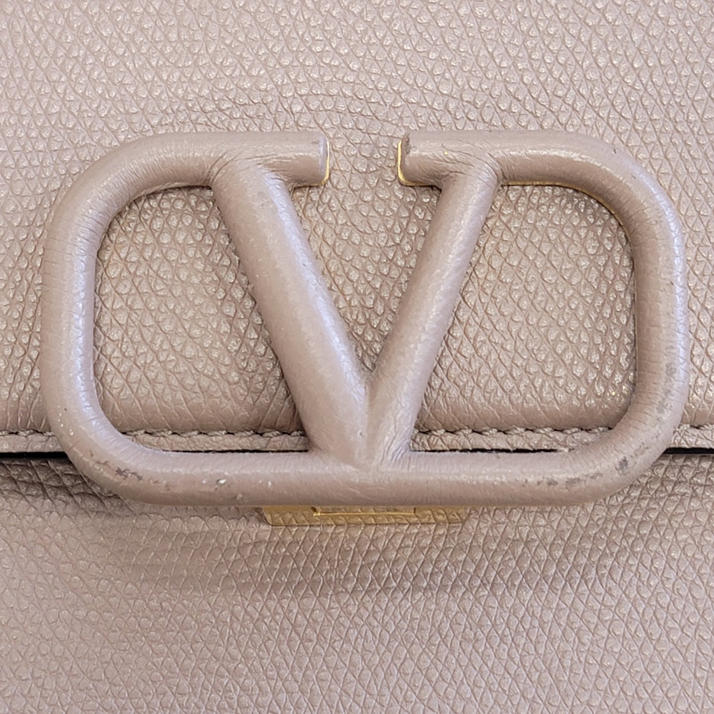 Handbag Luxury Designer By Valentino  Size: Small