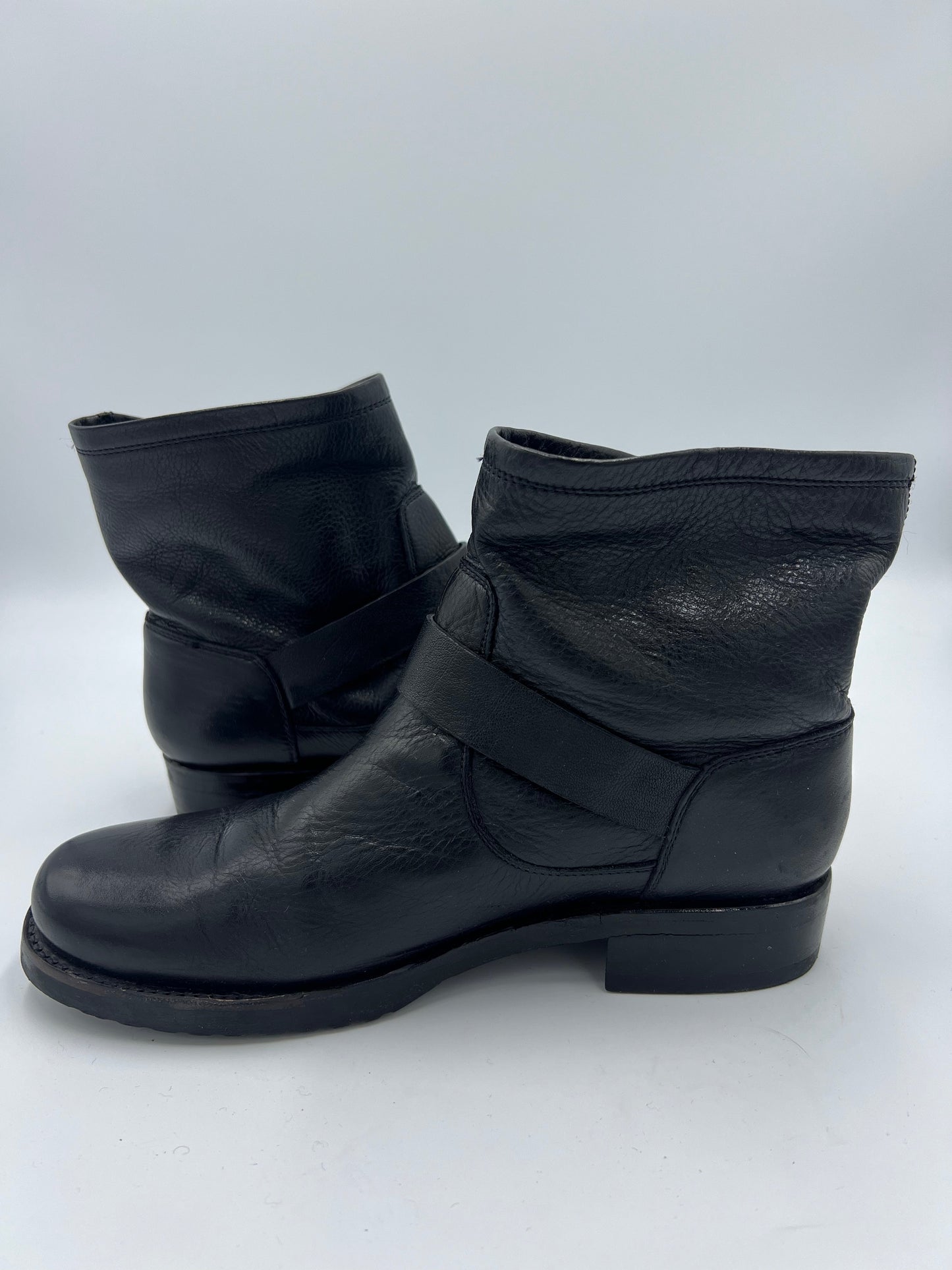 Boots Designer By Frye  Size: 8.5