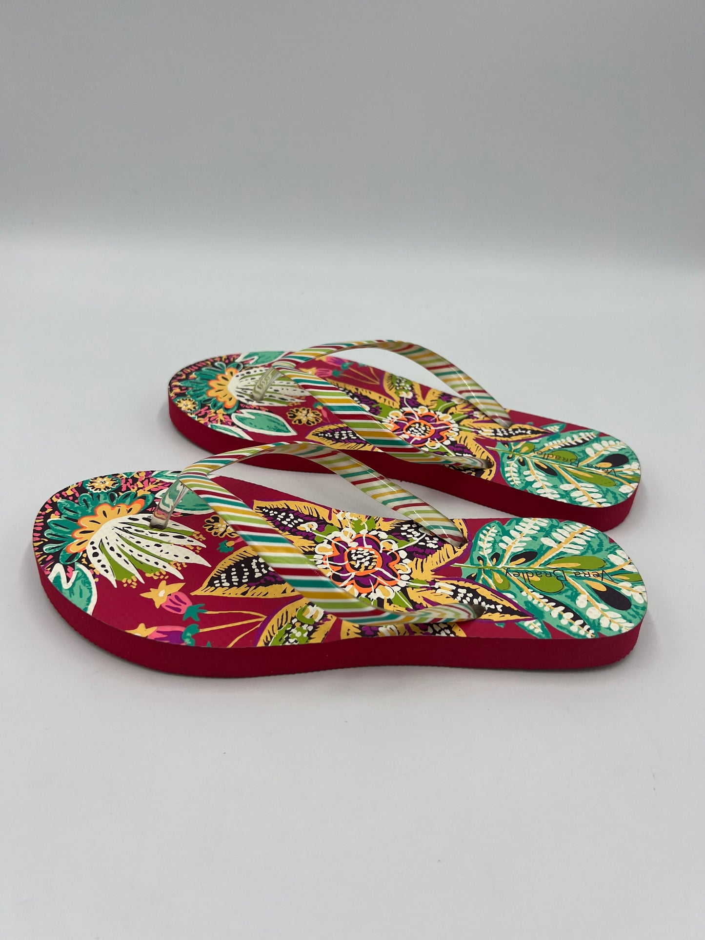 Like New! Sandals Flip Flops By Vera Bradley  Size: 6