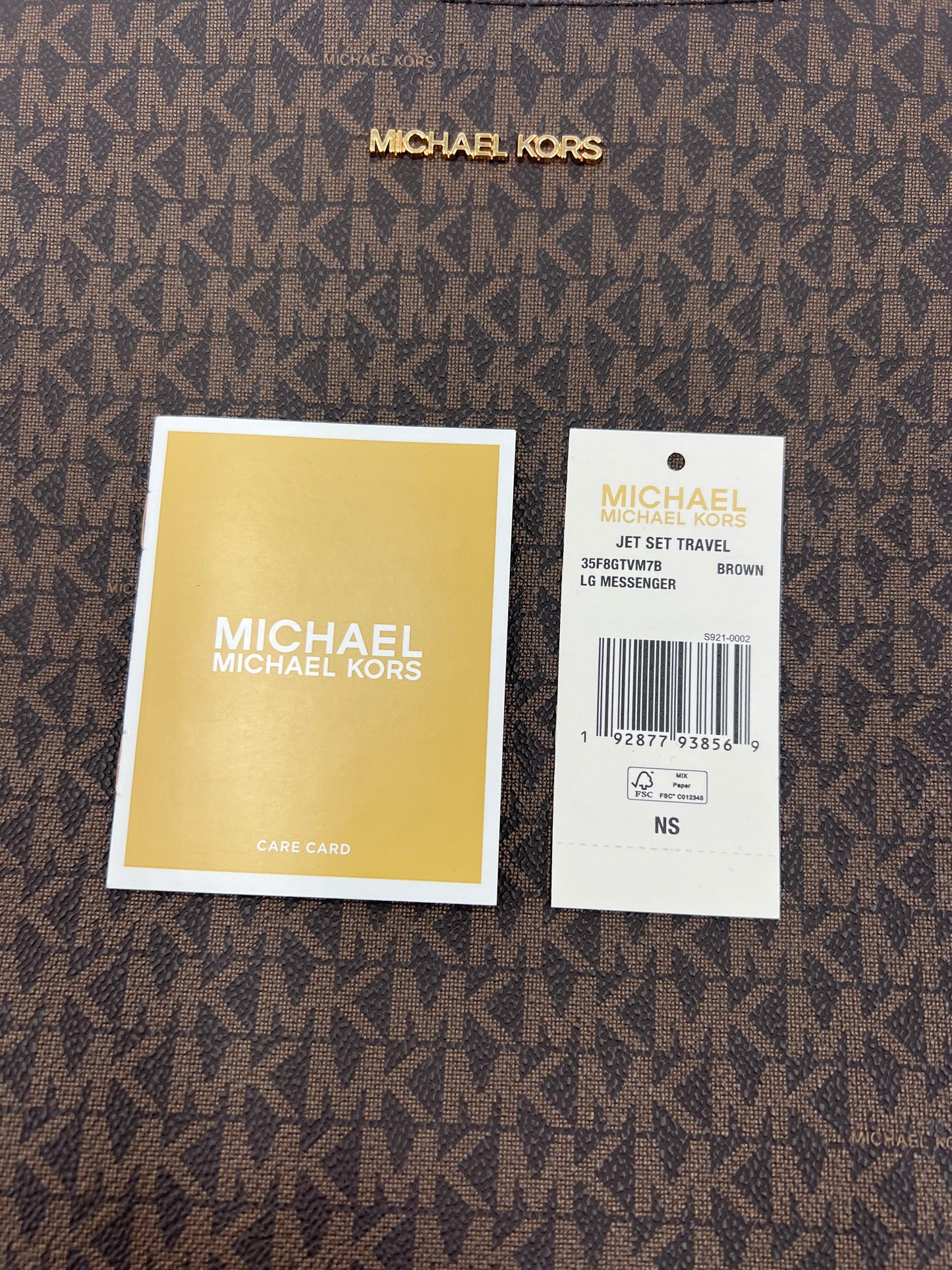 New! Michael Kors Jet Set Messenger Bag  Size: Medium