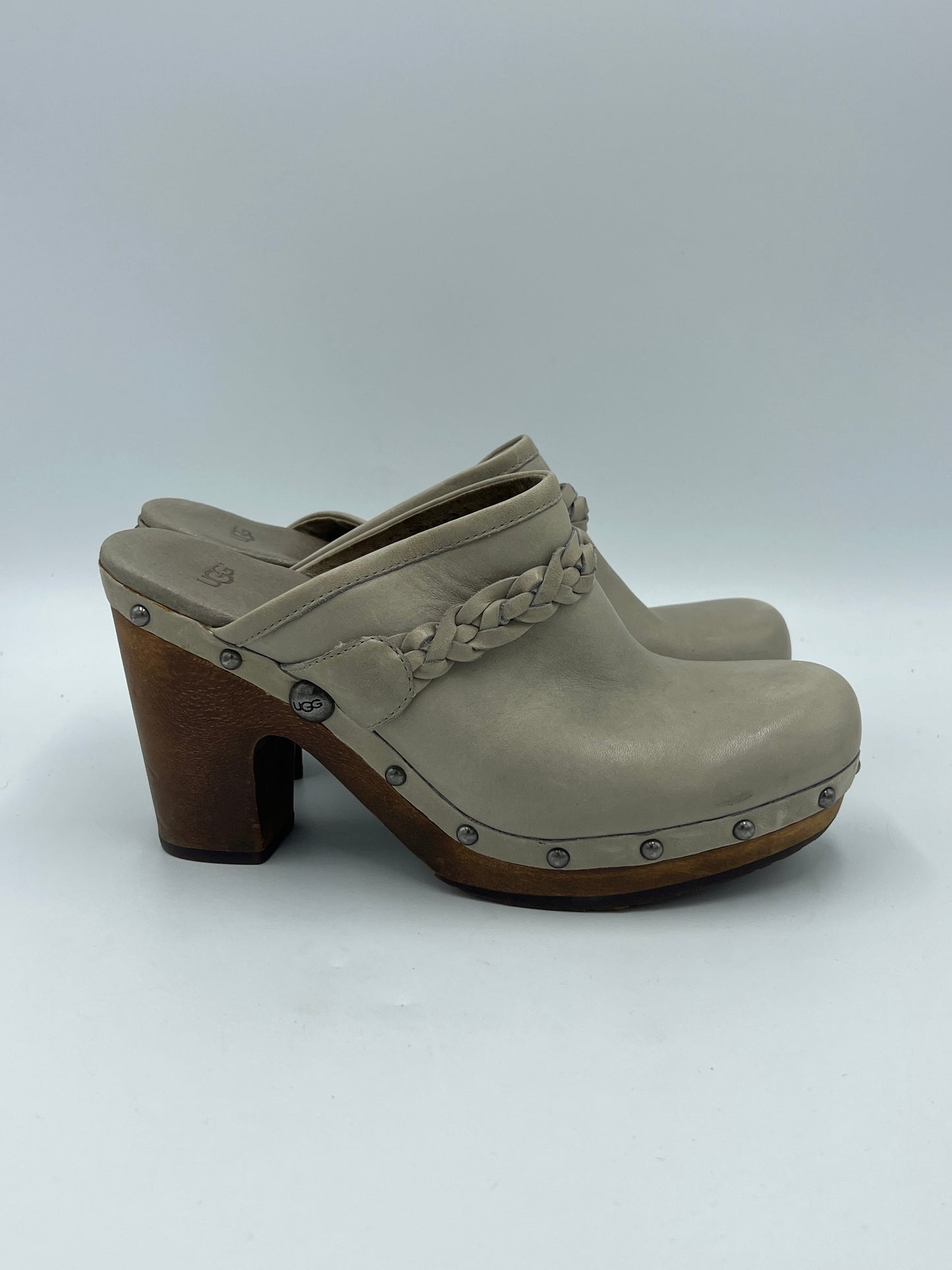 Shoes Designer By Ugg  Size: 9