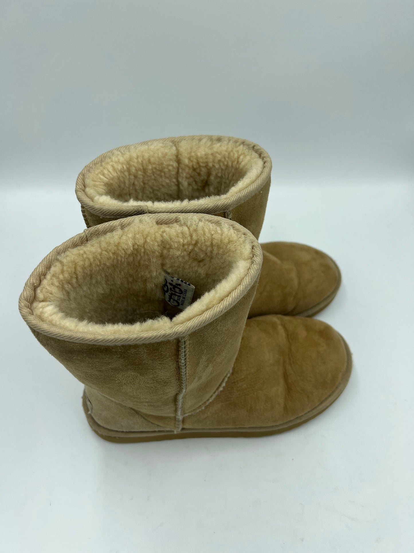 Boots Designer By Ugg  Size: 8