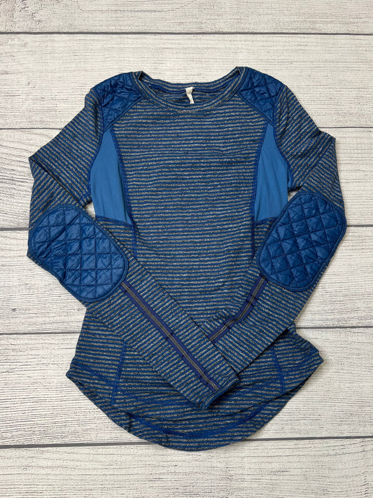 Athletic Top Long Sleeve Collar By Lululemon  Size: Xs