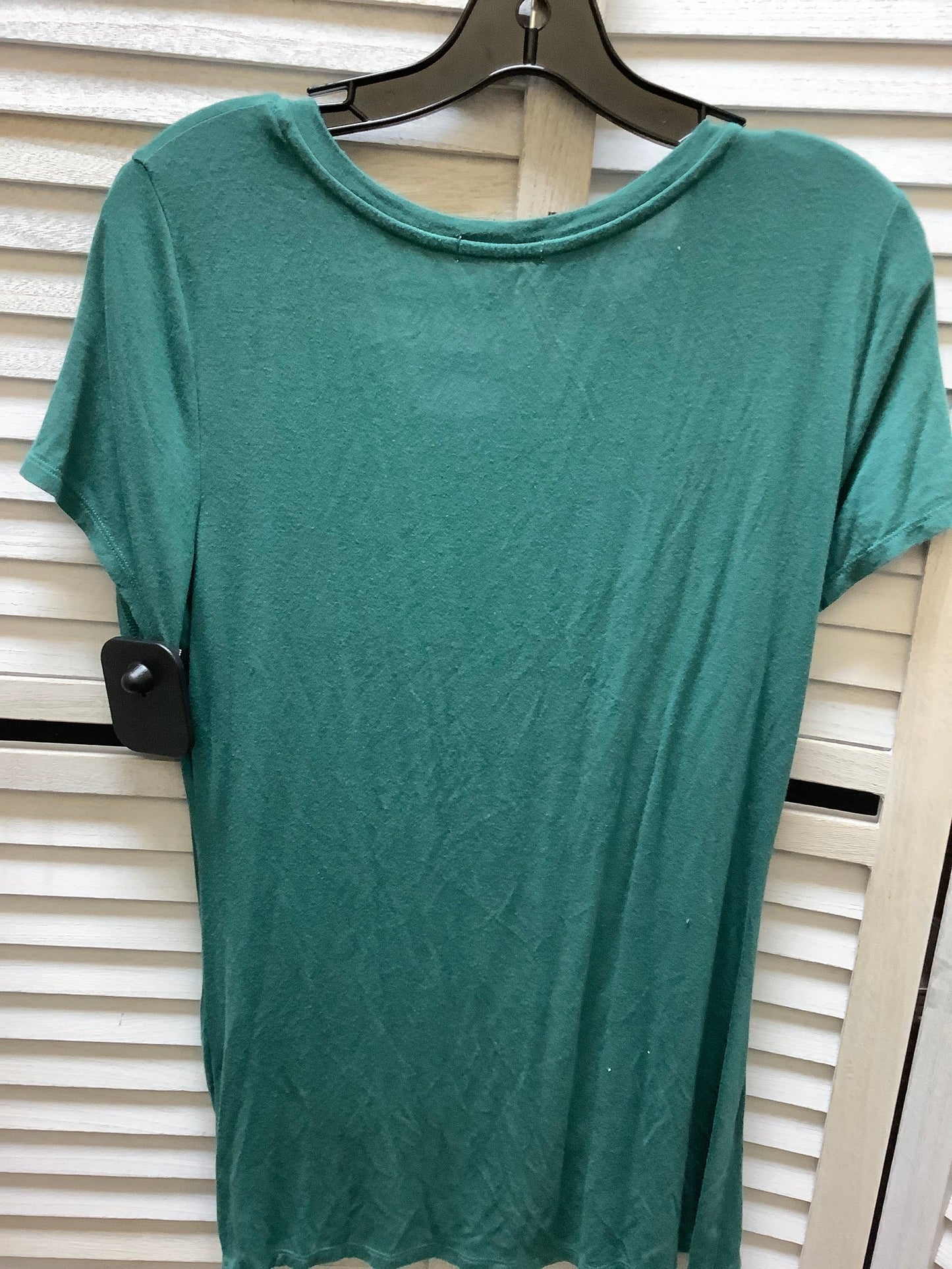 Top Short Sleeve Basic By Clothes Mentor  Size: Xs