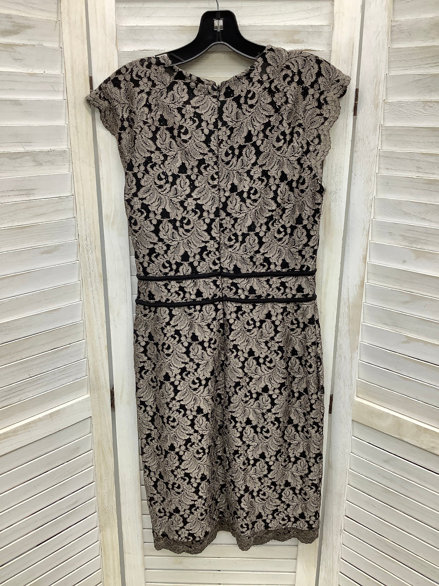 Dress Party Midi By Roz And Ali  Size: 6