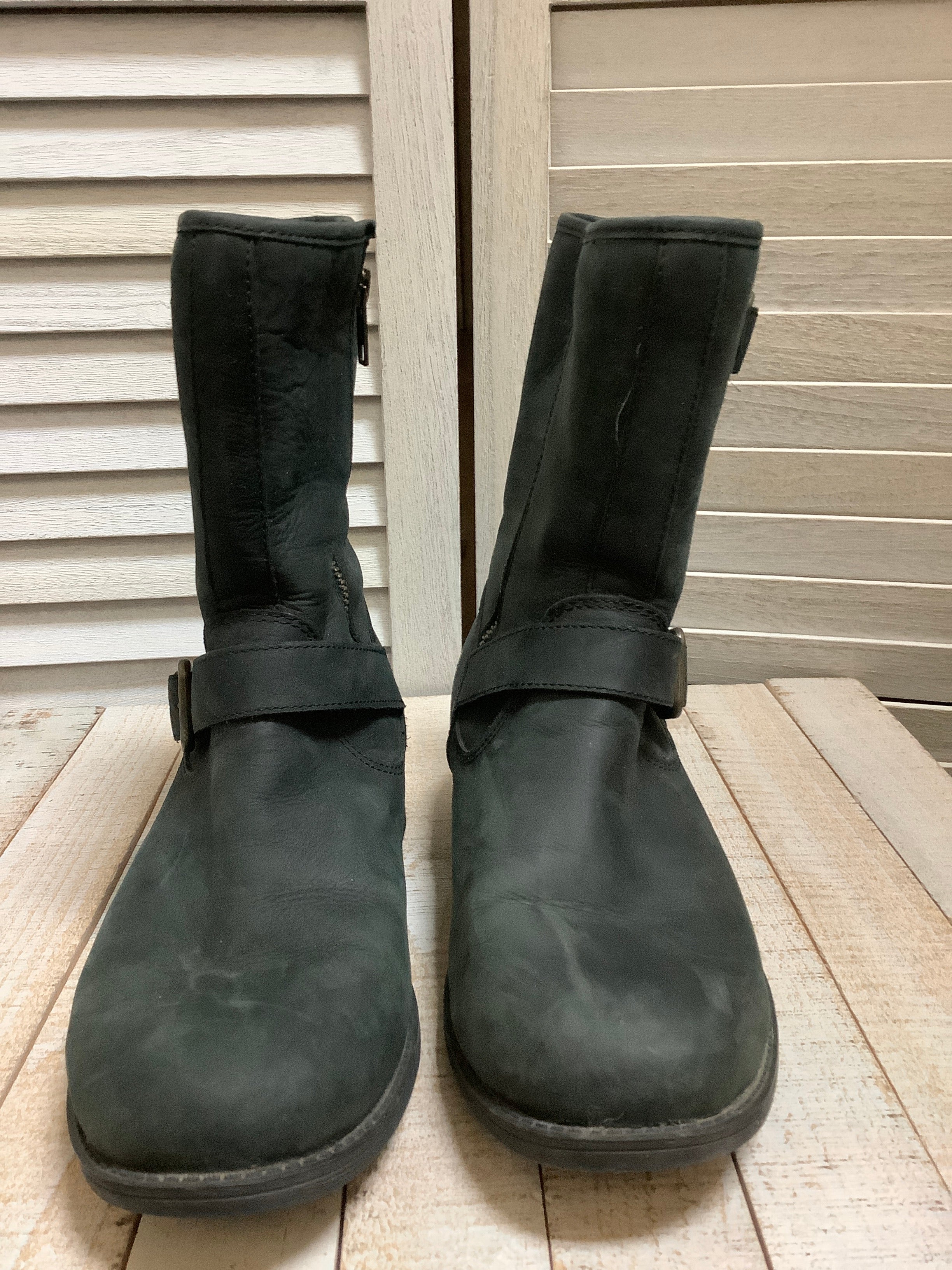 Ugg boots store mid calf length