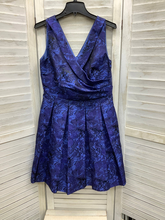 Dress Party Short By Tahari  Size: M