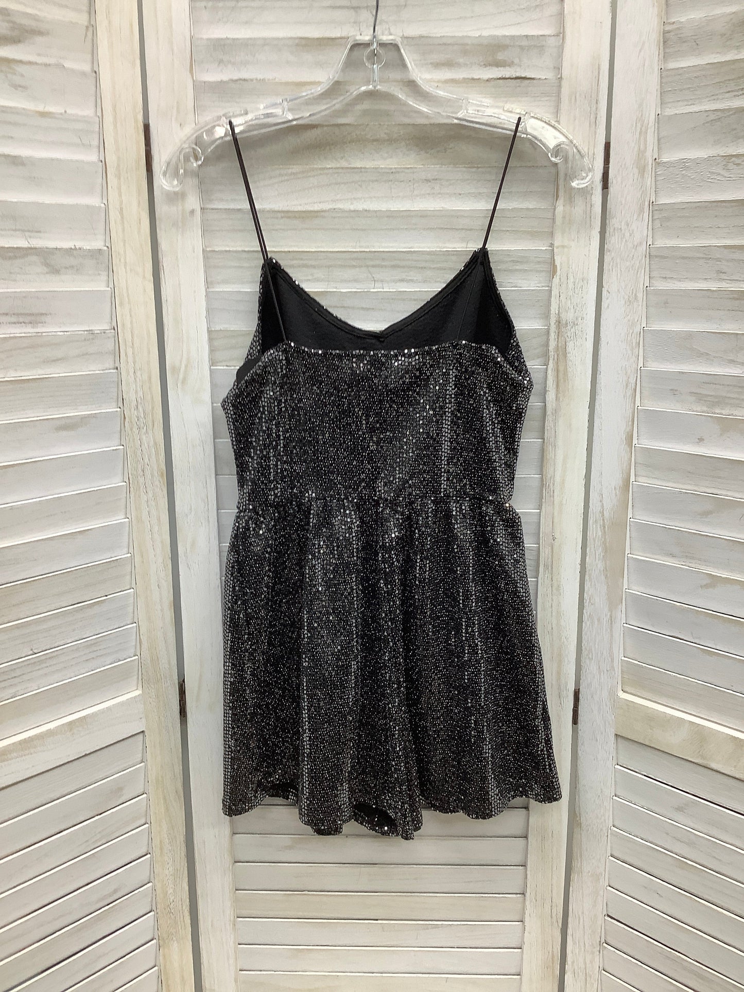 Dress Party Short By H&m  Size: Xs