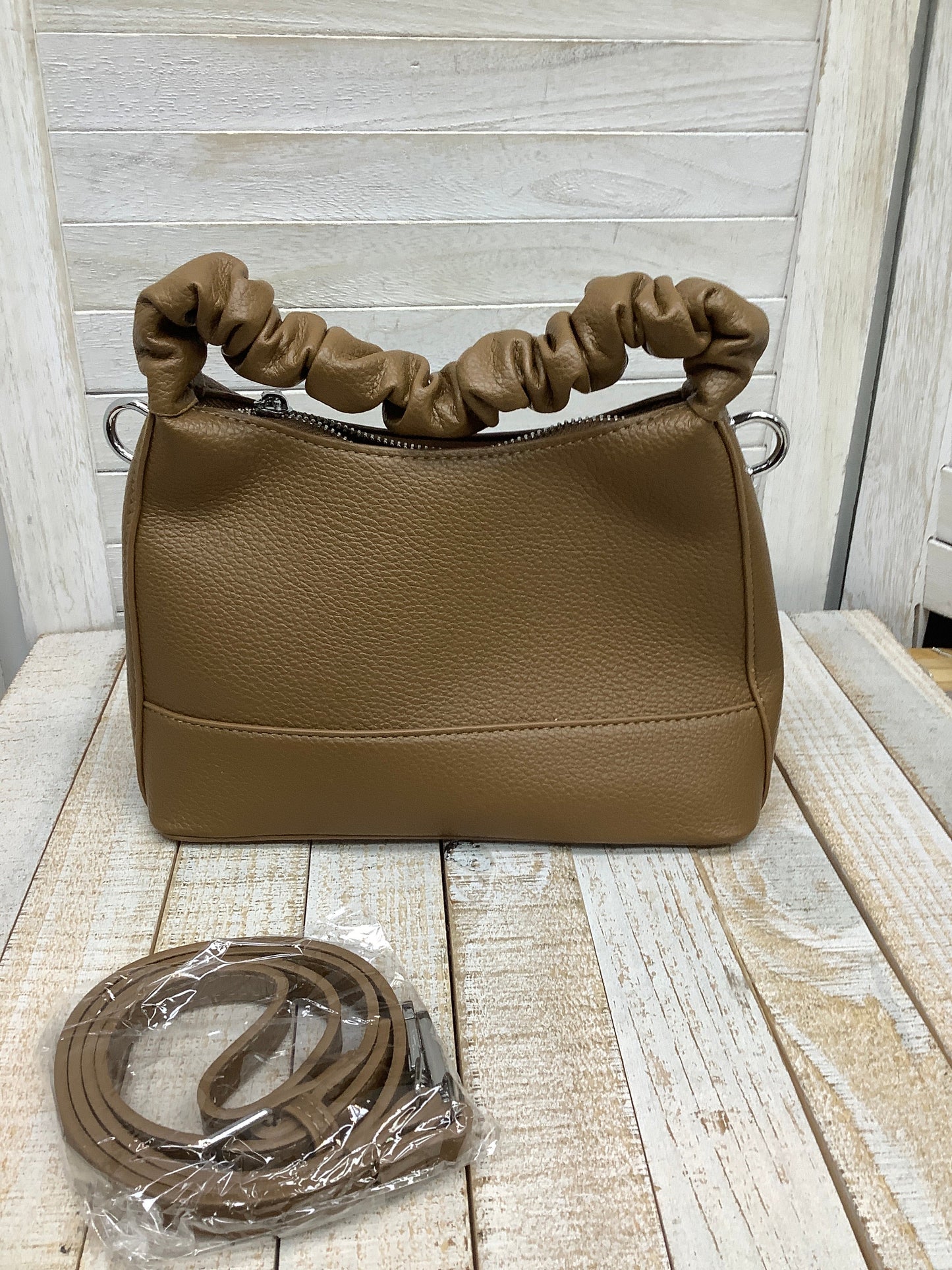 Crossbody Leather By Clothes Mentor  Size: Small