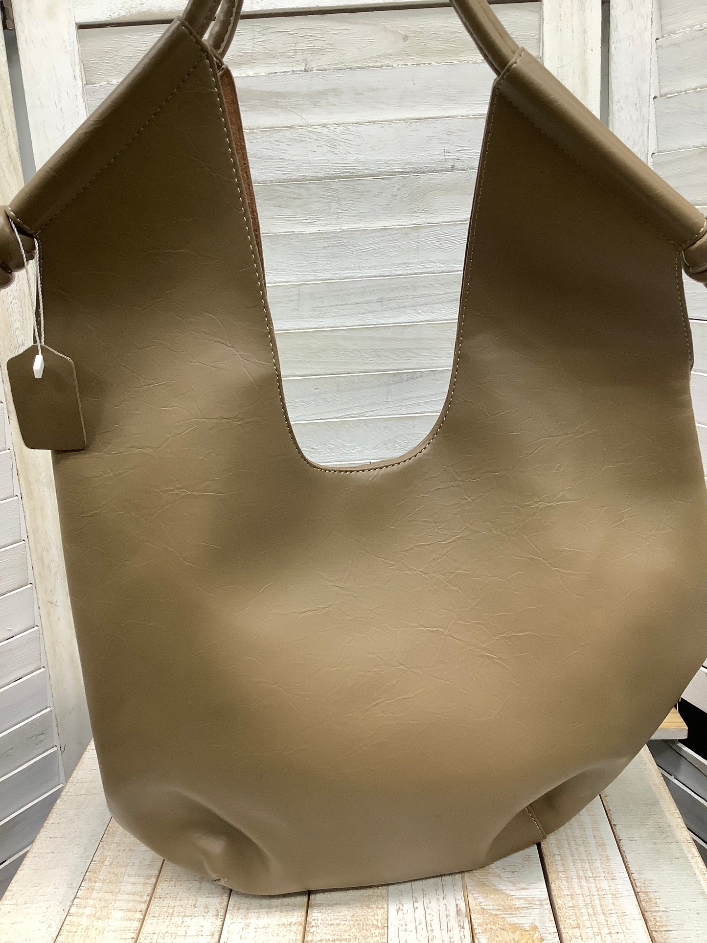 Tote Leather By Clothes Mentor  Size: Medium