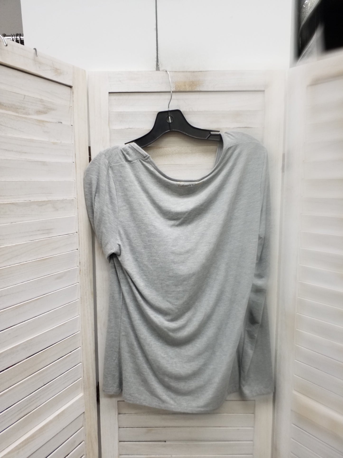 Top Long Sleeve By Victorias Secret  Size: L