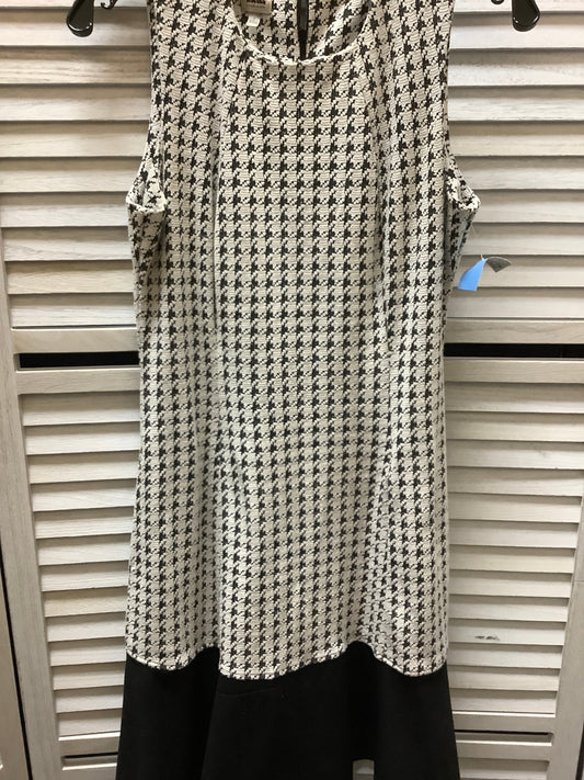 Dress Casual Short By Anne Klein  Size: S