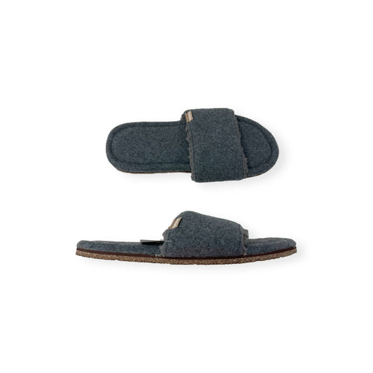 Slippers By Feelgoods  Size: 8.5