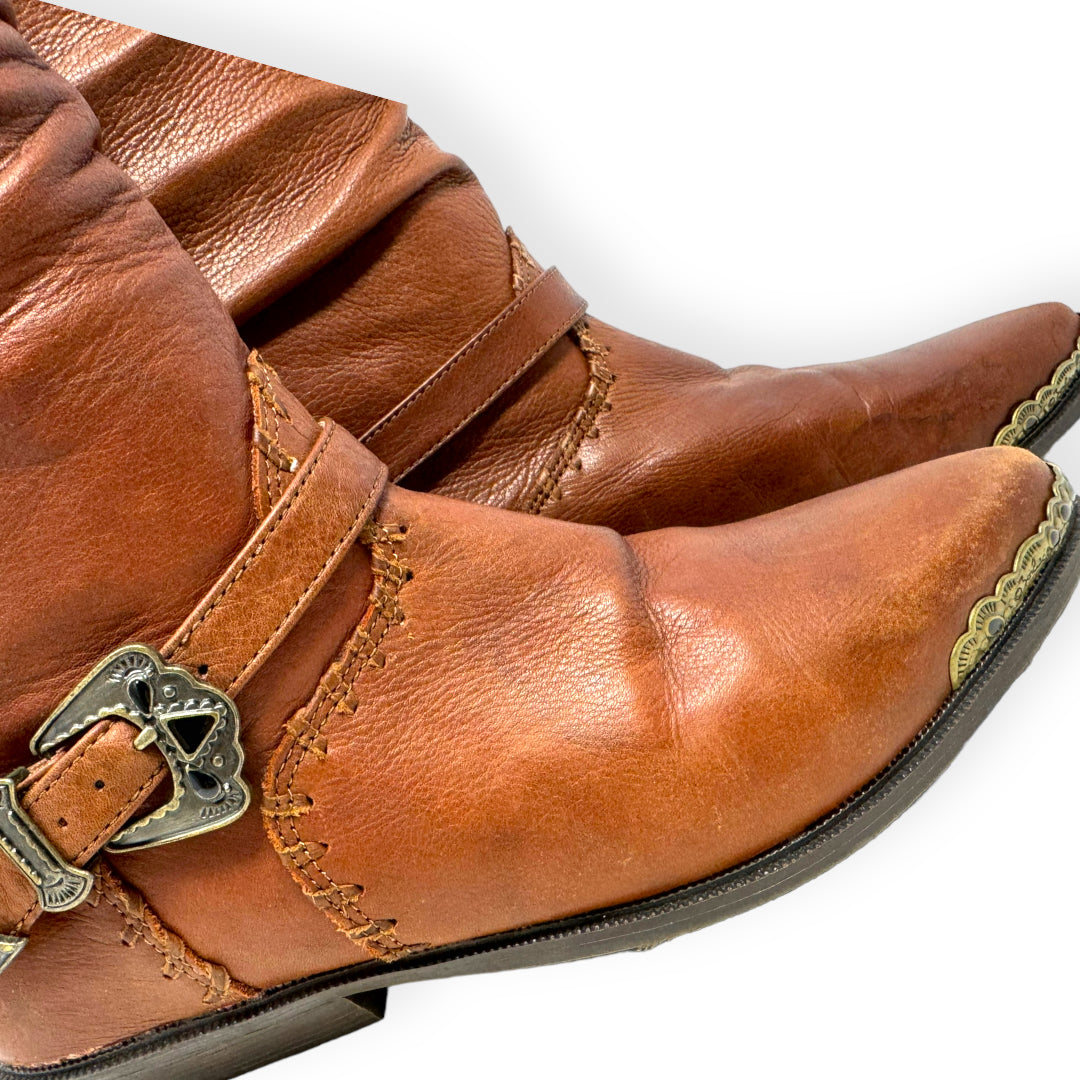 Boots Western By Zodiac  Size: 10