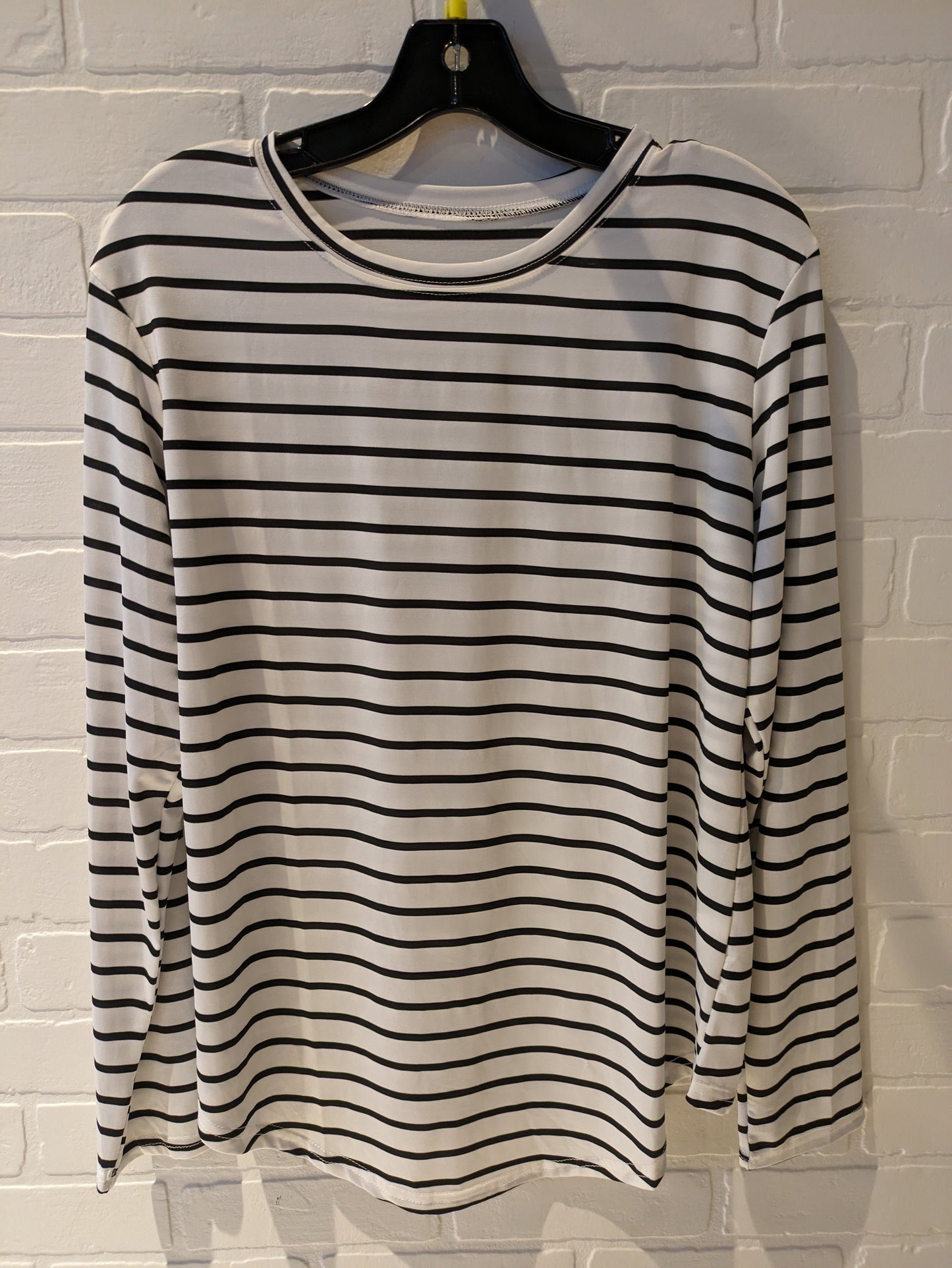 Top Long Sleeve By Clothes Mentor  Size: Xl