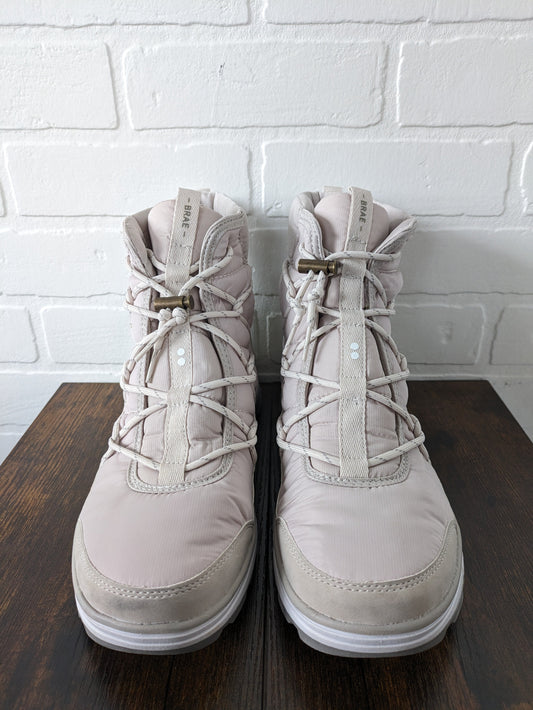 Boots Snow By Ryka  Size: 10