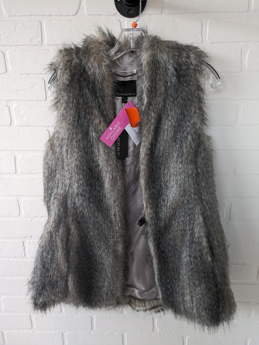 Vest Faux Fur & Sherpa By Banana Republic  Size: Xs