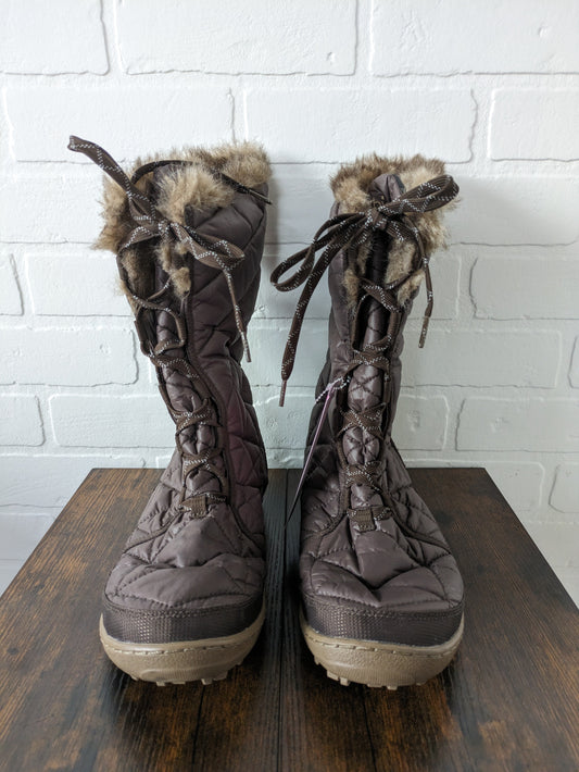 Boots Snow By Columbia  Size: 10