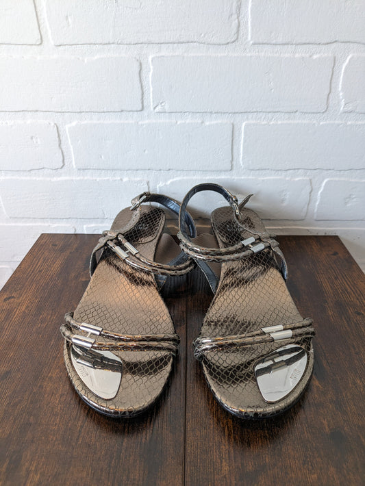 Sandals Flats By Stuart Weitzman  Size: 11