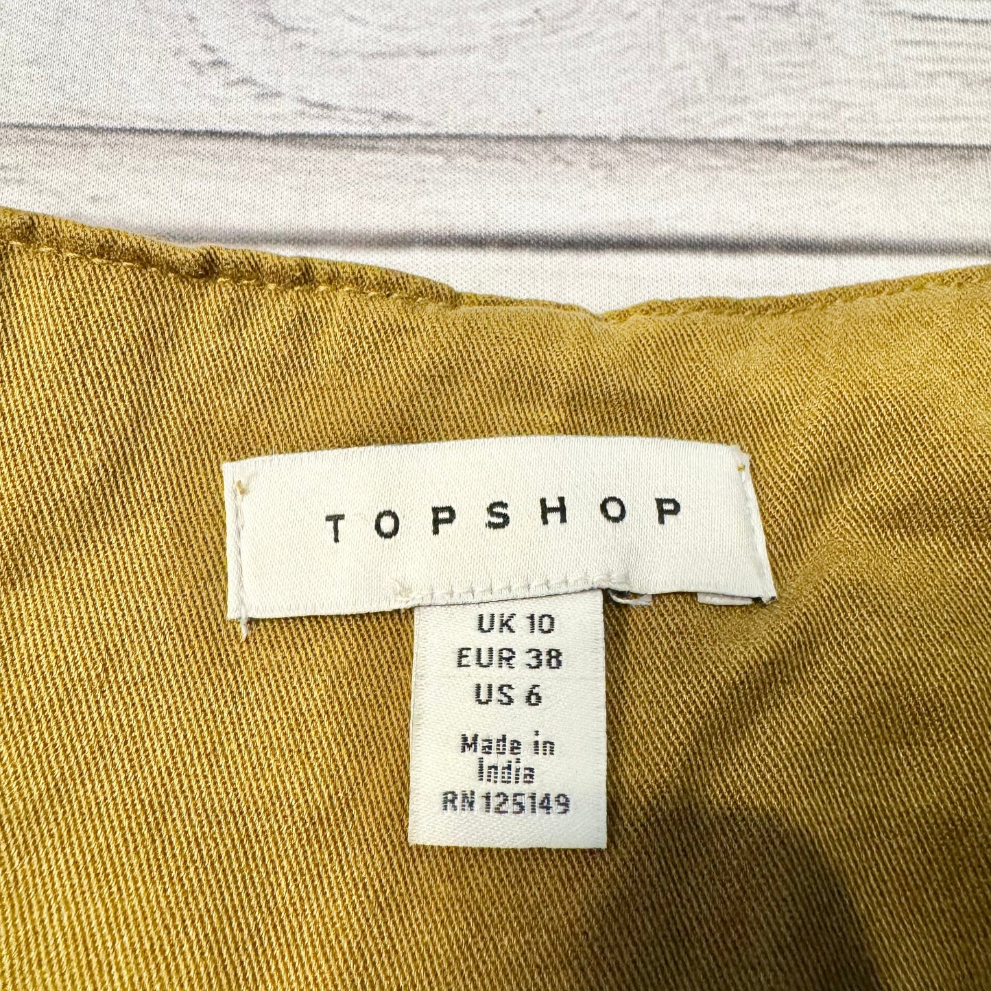 Shorts By Topshop  Size: 6