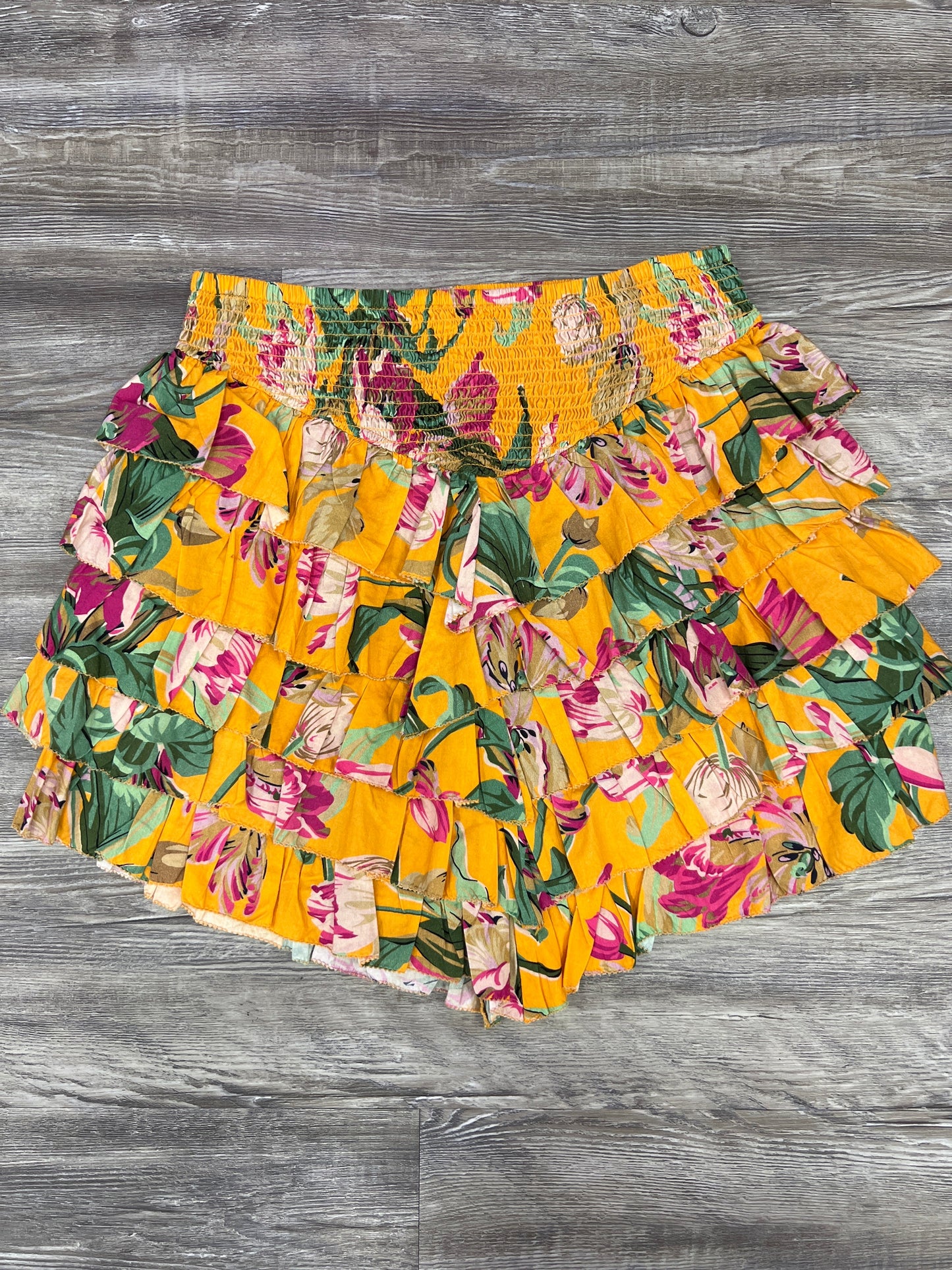 Skirt Mini & Short By Love the Label Size: L