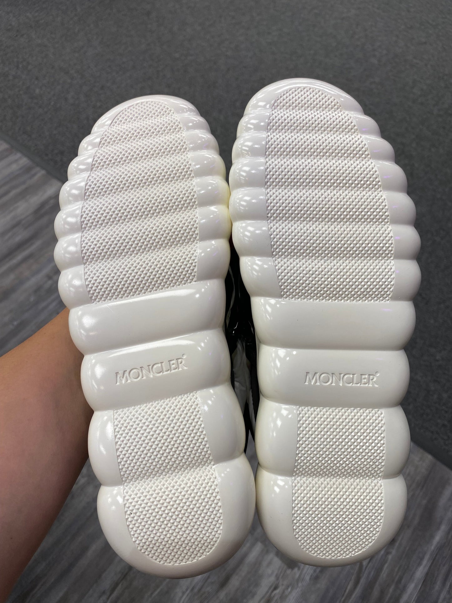 Boots Snow By Moncler  Size: 9