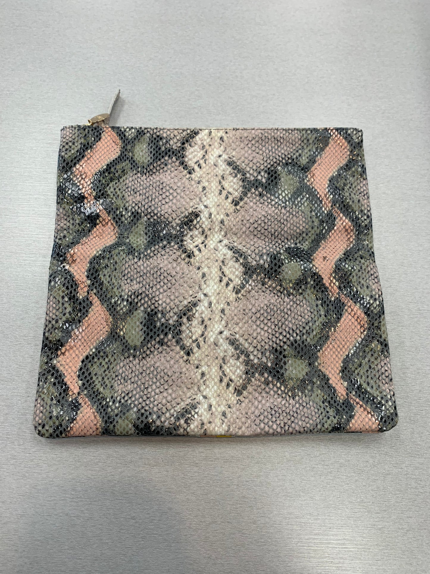 Clutch Luxury Designer By Clare V  Size: Large