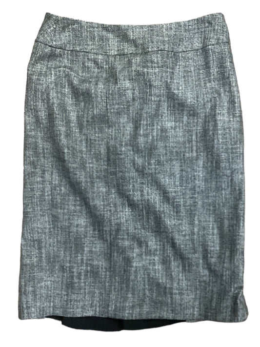 Skirt Midi By White House Black Market  Size: Xs