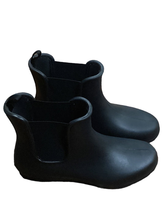 Boots Rain By Crocs  Size: 11
