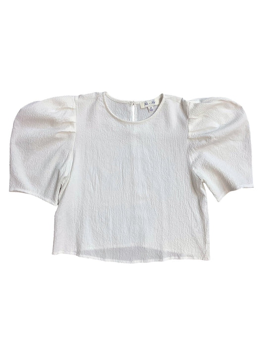 Top Short Sleeve Basic By She + Sky  Size: M