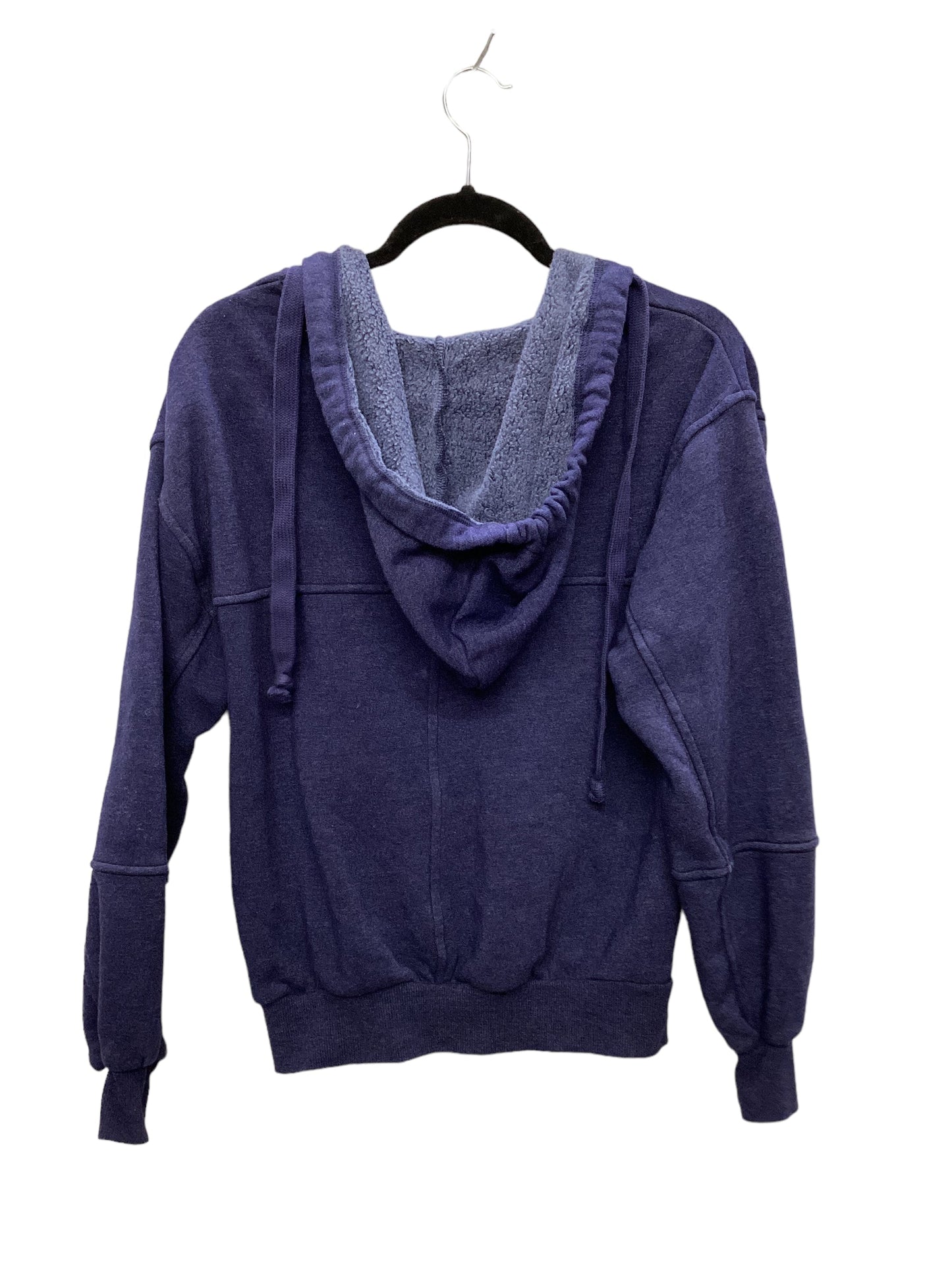 Sweatshirt Hoodie By Universal Thread  Size: M