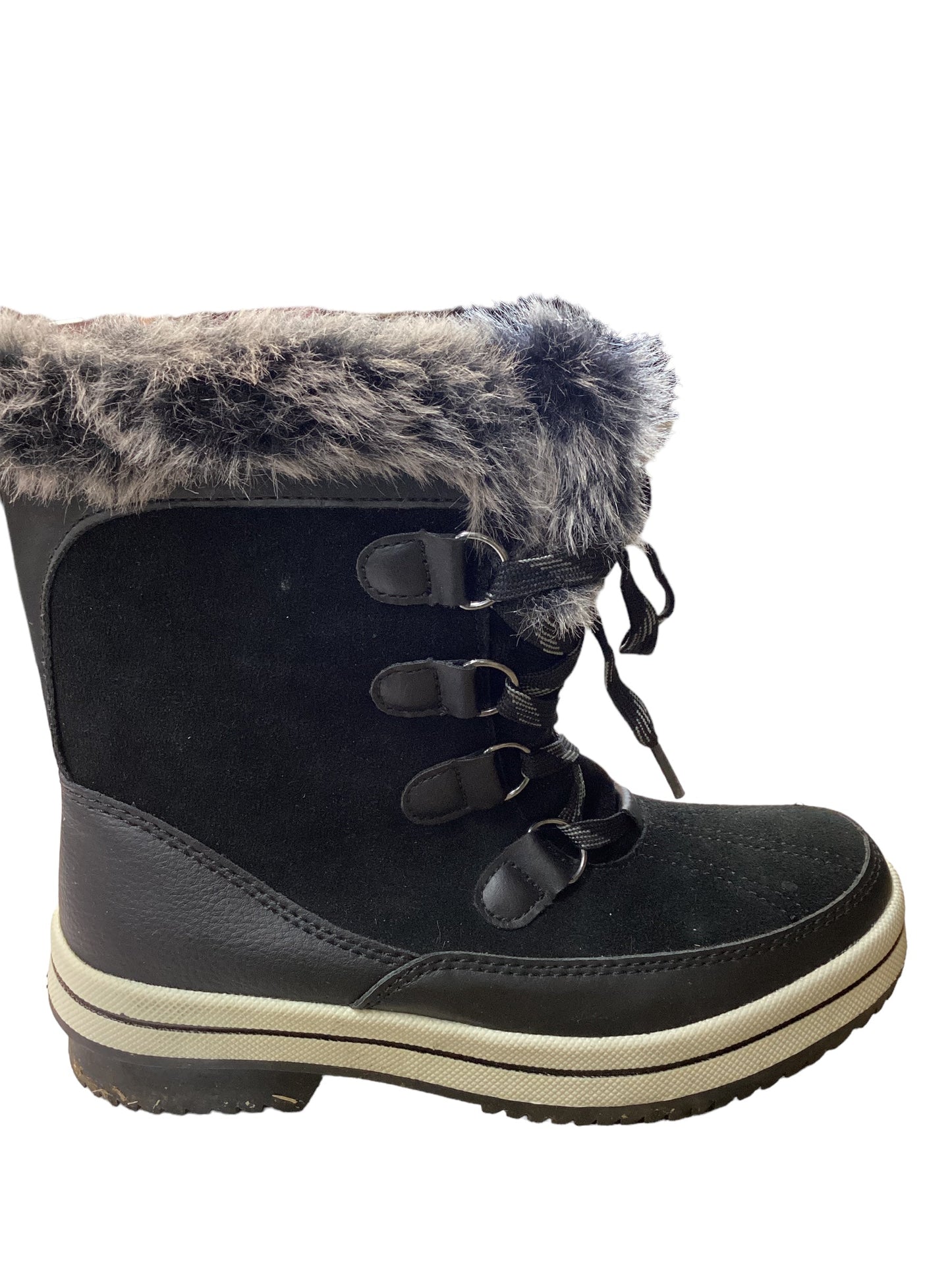 Boots Snow By Universal Thread  Size: 6