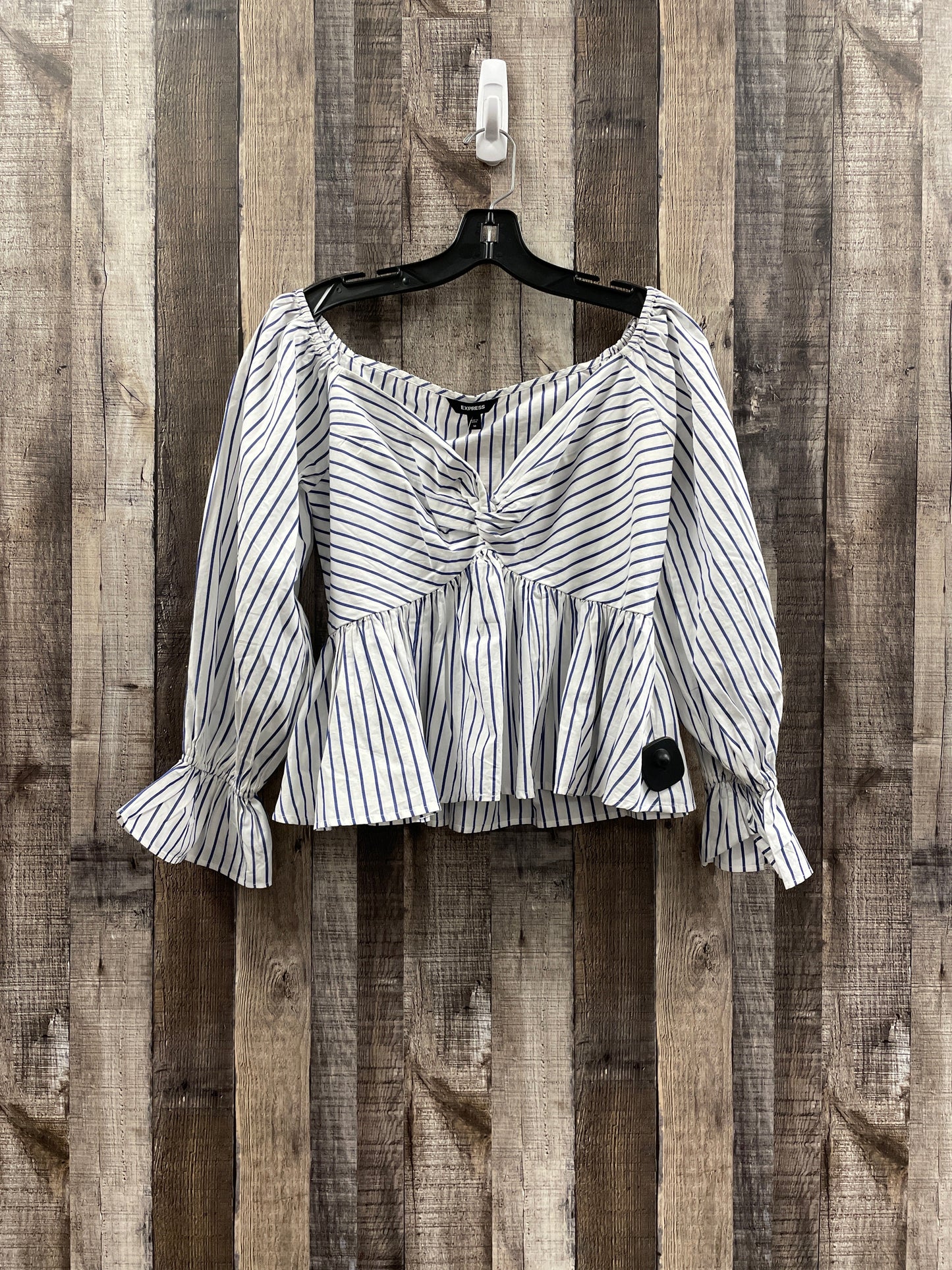 Top Long Sleeve By Express  Size: M