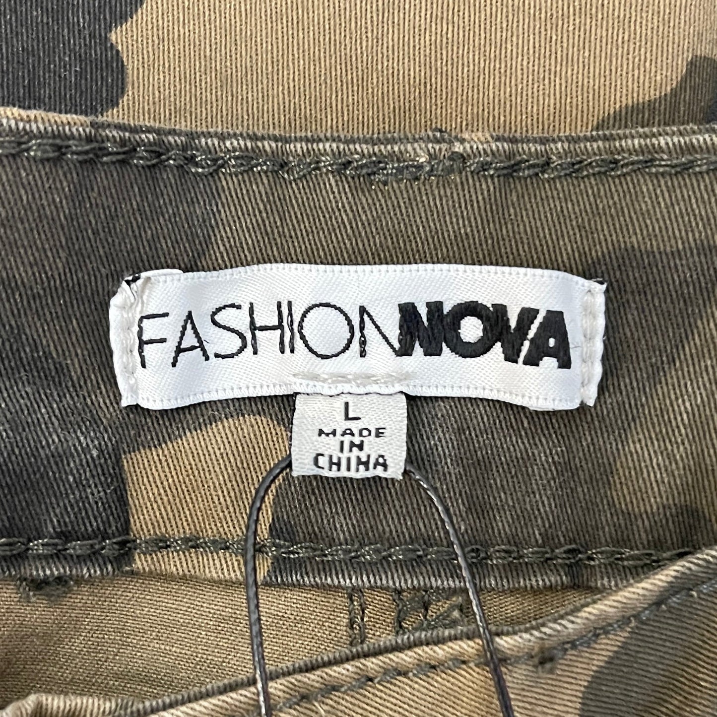 Pants Cargo & Utility By Fashion Nova  Size: L
