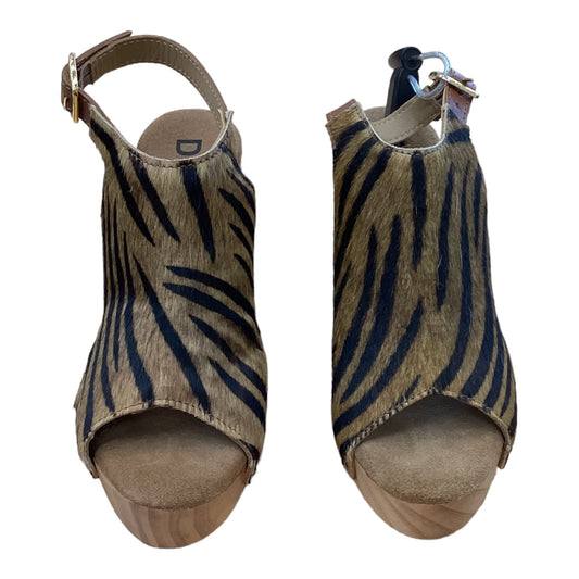 Sandals Heels Wedge By Diba  Size: 6