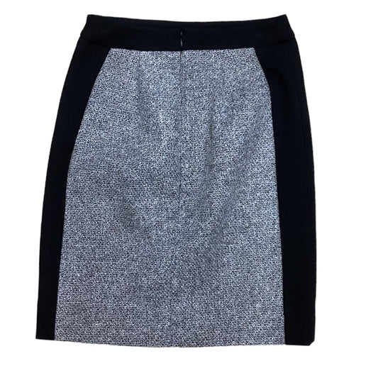 Skirt Mini & Short By White House Black Market  Size: 2
