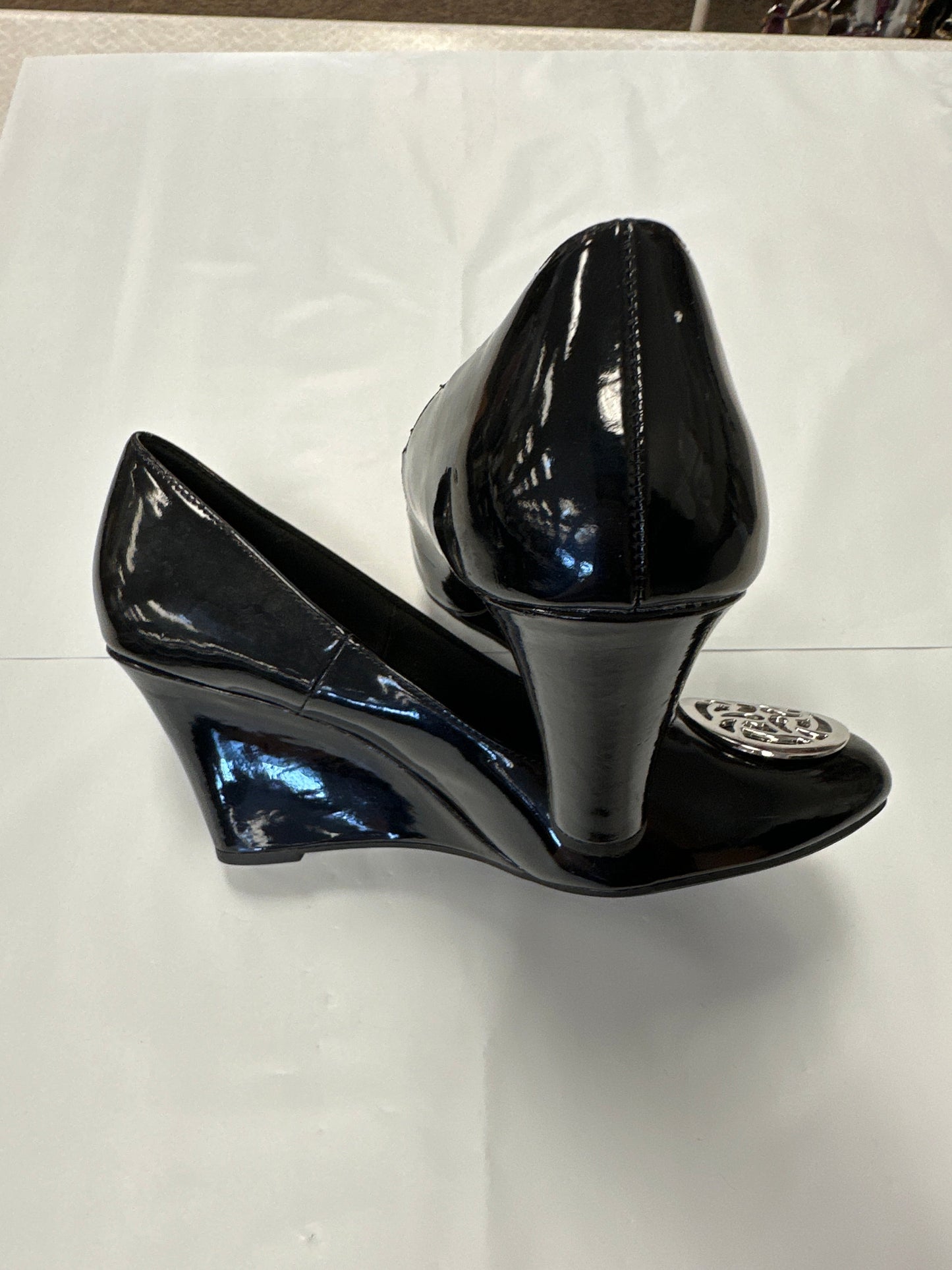 Shoes Heels Wedge By Fioni  Size: 9