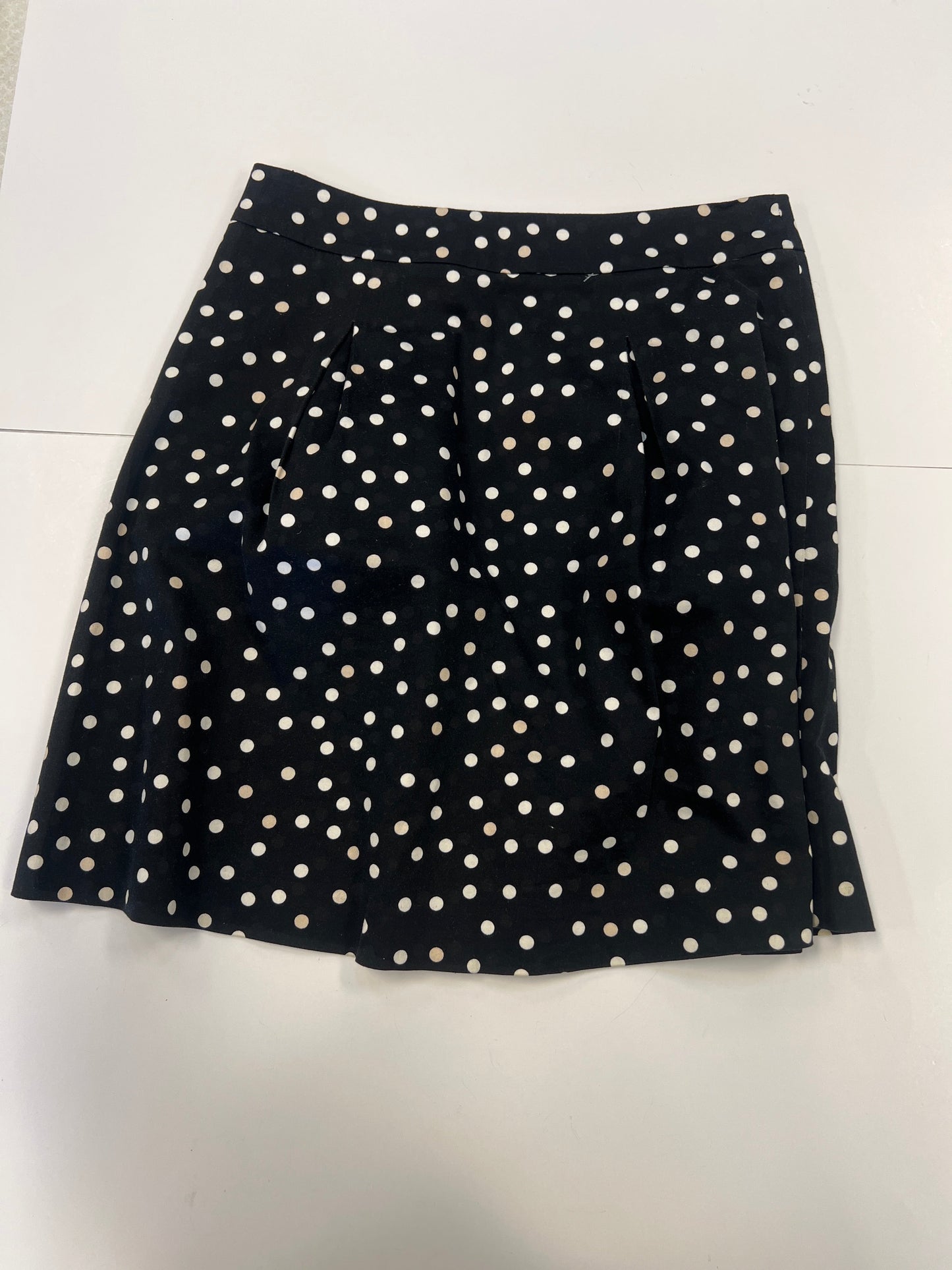 Skirt Midi By White House Black Market  Size: 2