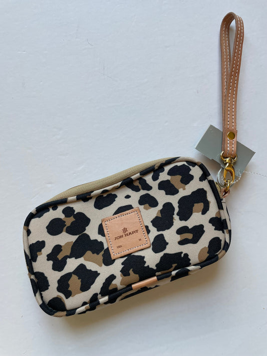 Wristlet Designer By Clothes Mentor  Size: Medium