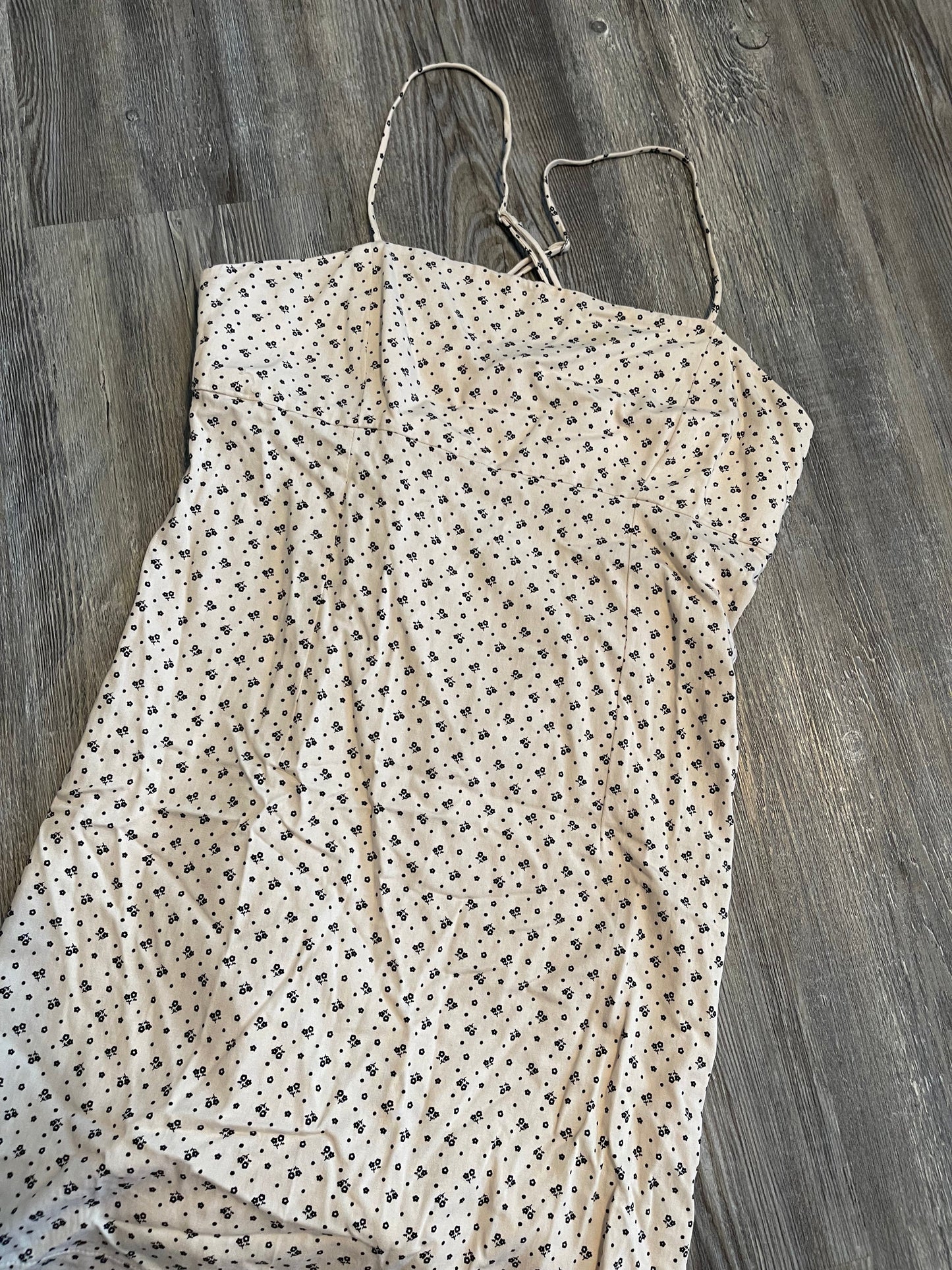 Dress Casual Short By Urban Outfitters  Size: S