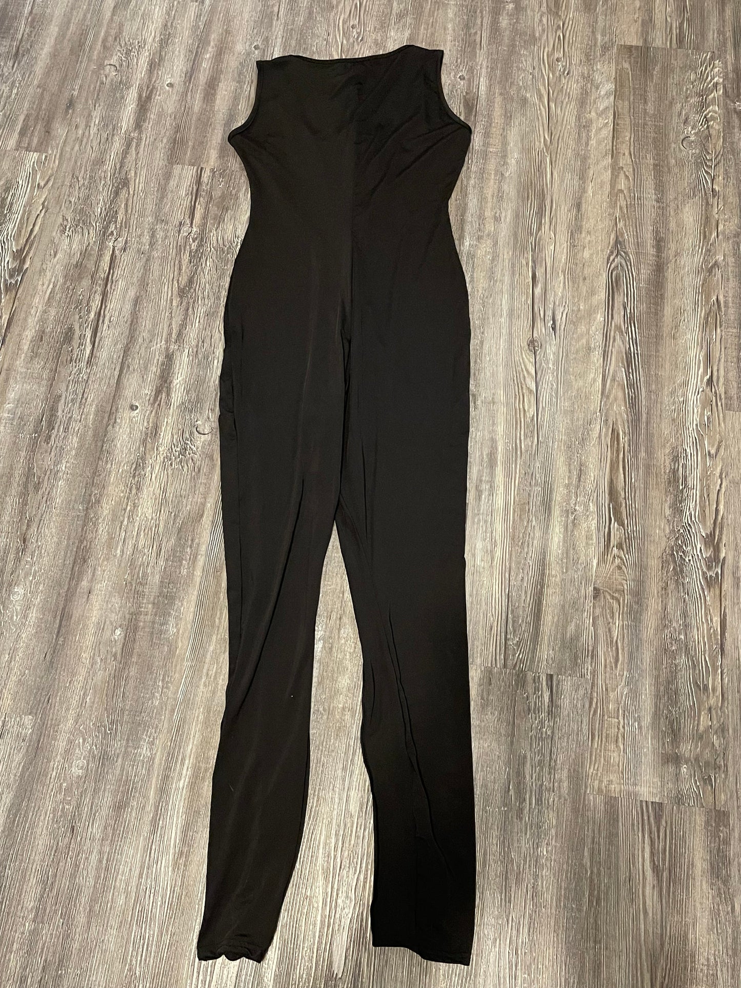 Jumpsuit By Pretty Little Thing  Size: M