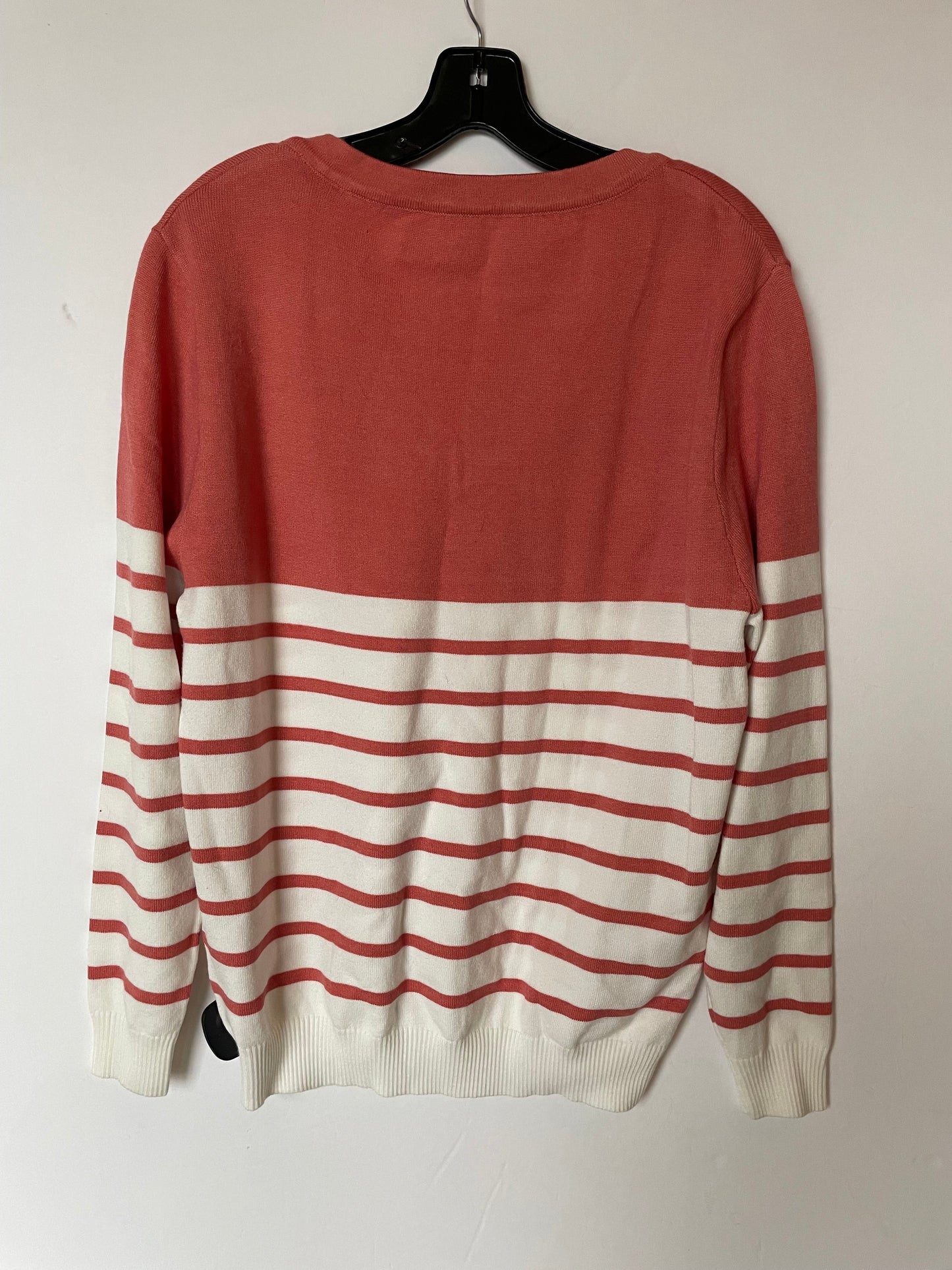 Sweater By Clothes Mentor  Size: M