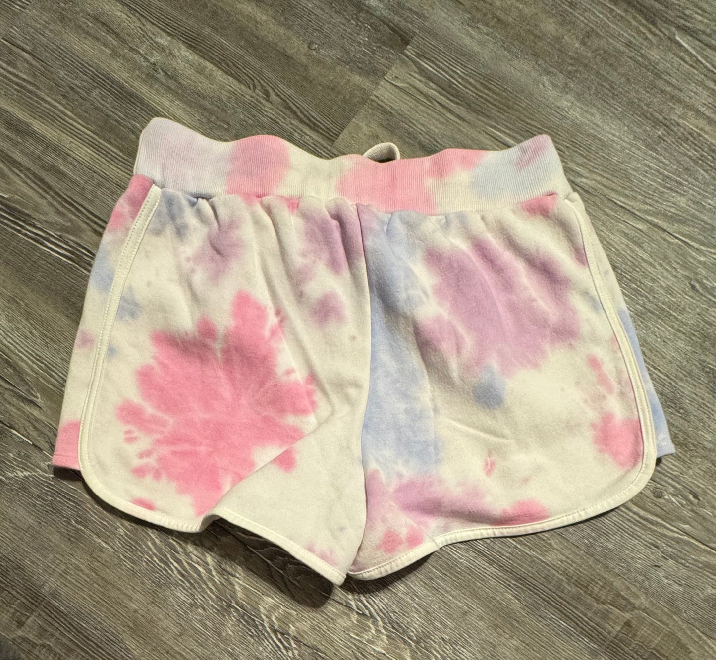 Shorts By Alya  Size: M