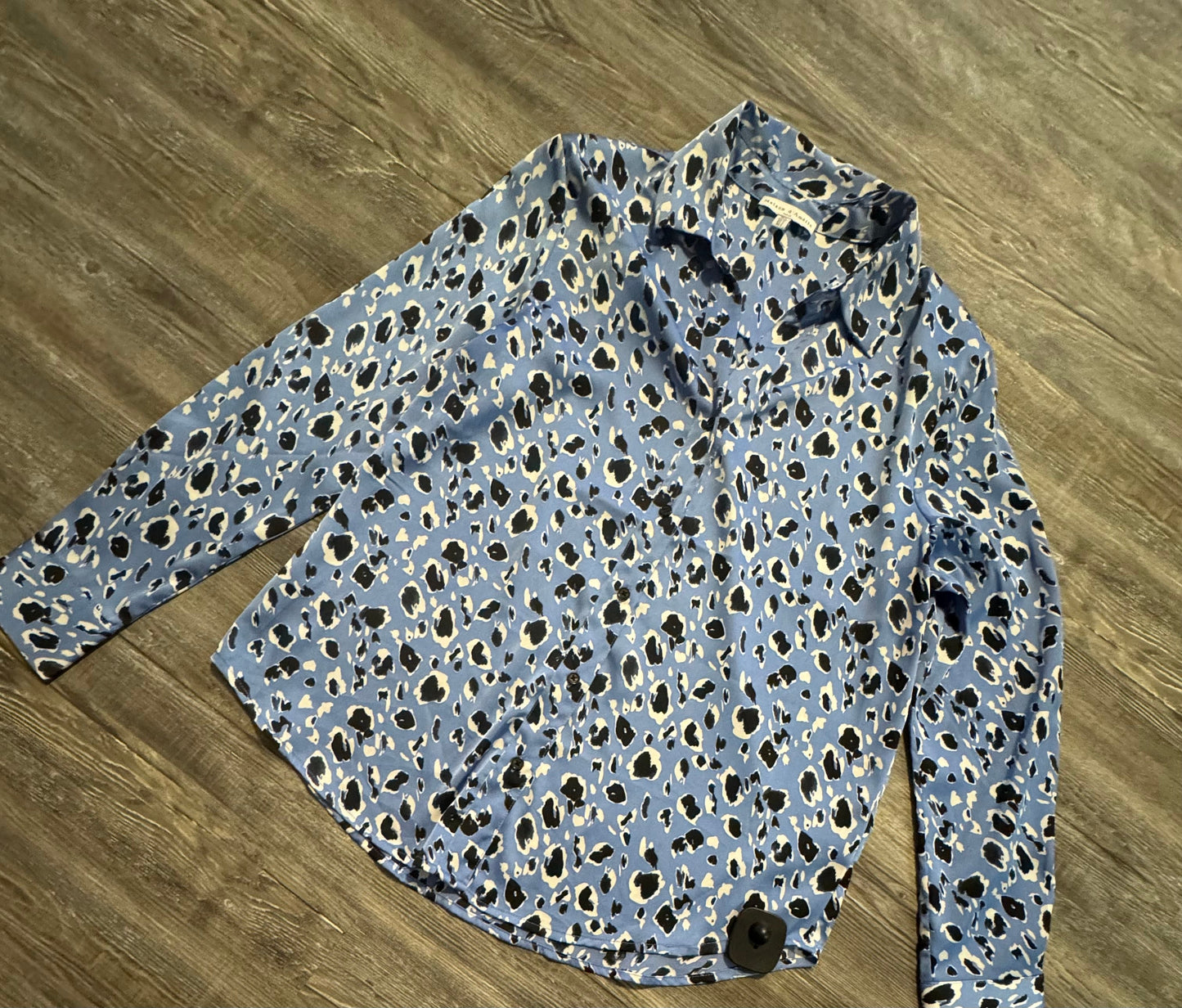 Top Long Sleeve By Clothes Mentor  Size: S