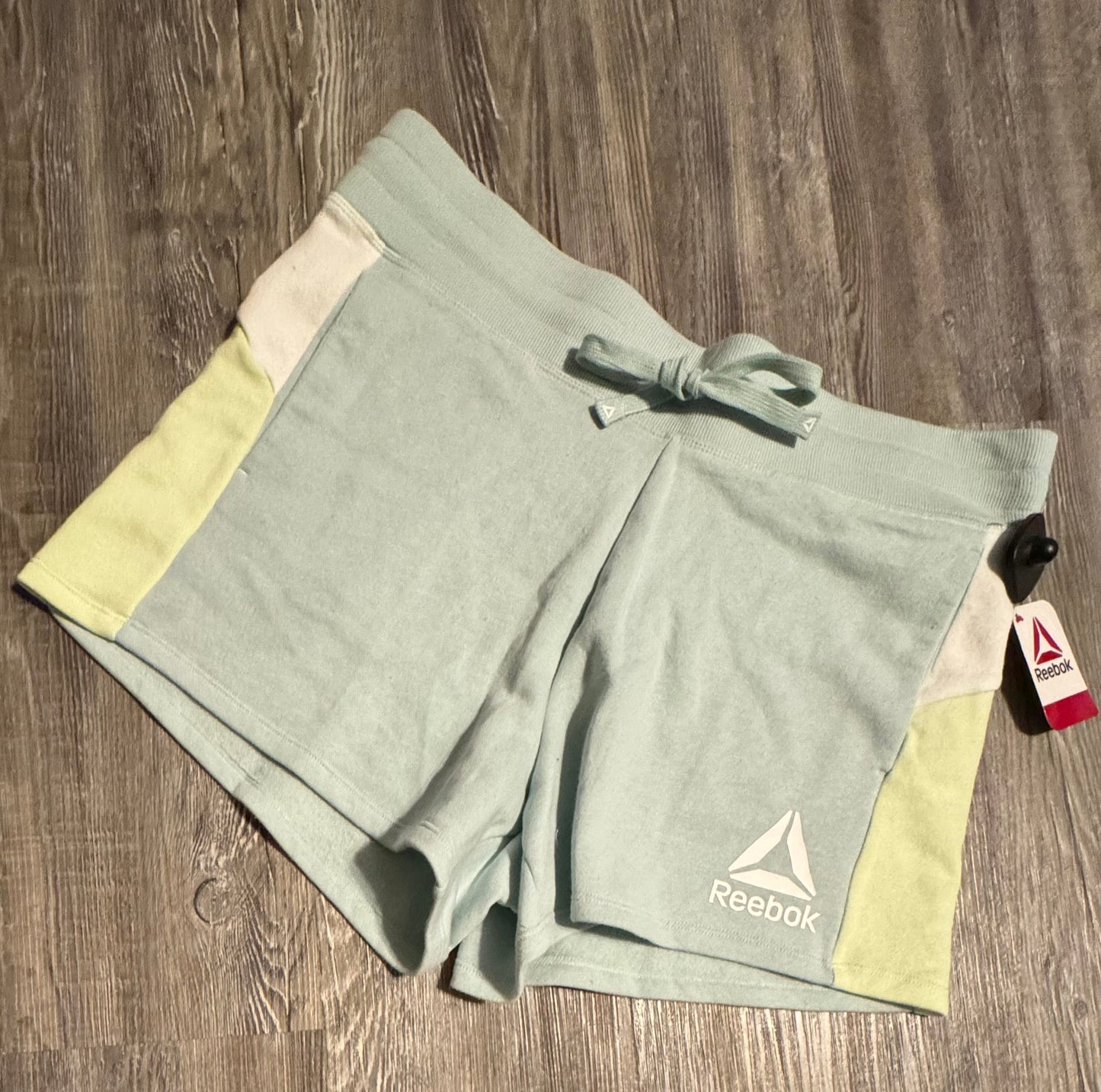 Athletic Shorts By Reebok  Size: Xl