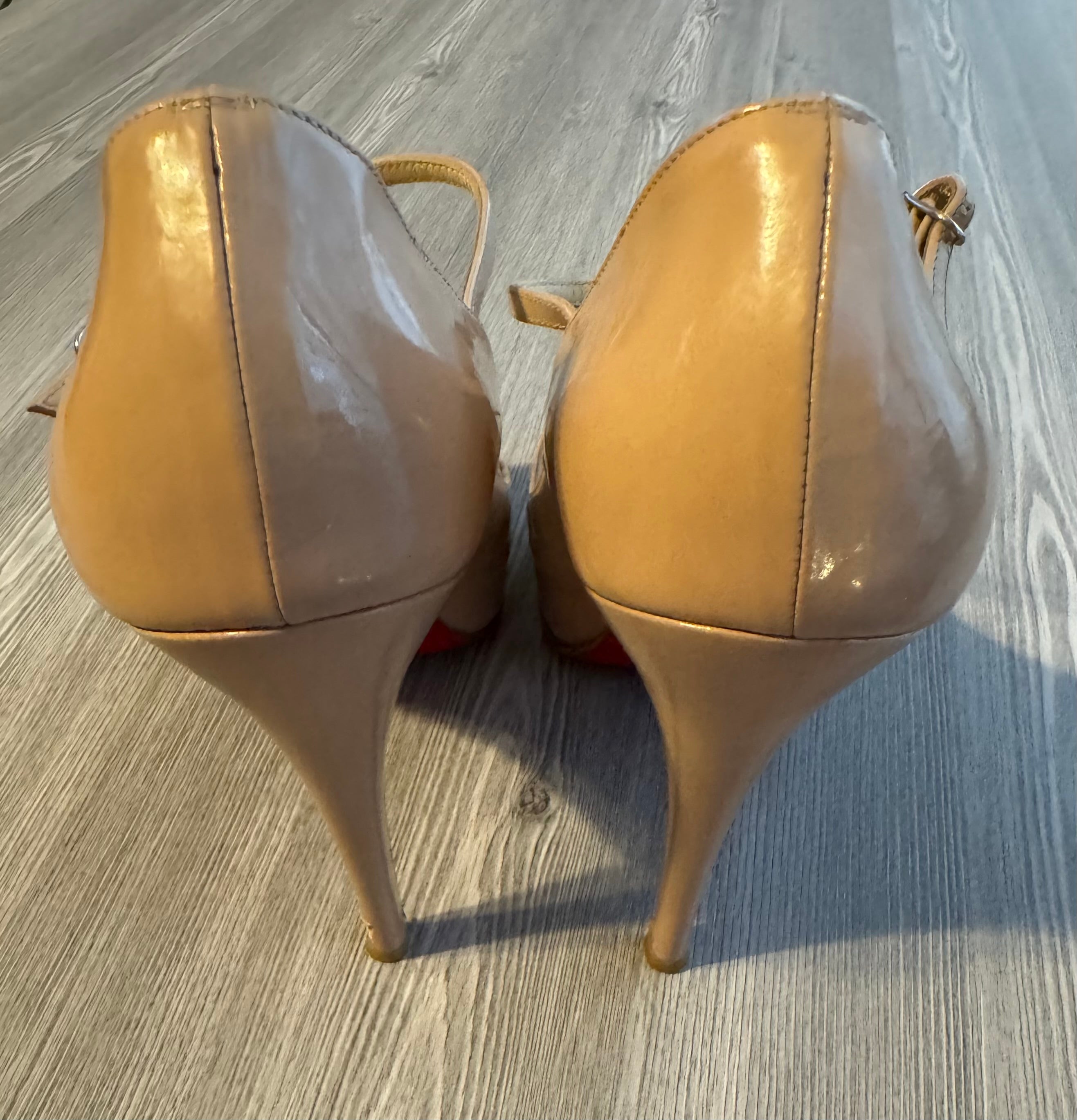 Shoes Heels Stiletto By Louis Vuitton Size: 9