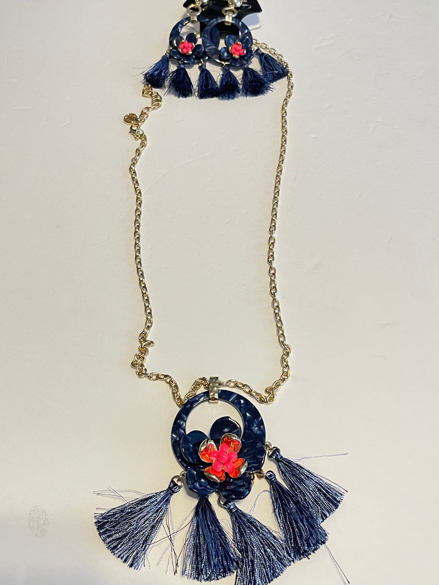 Necklace Set By Clothes Mentor  Size: 02 Piece Set
