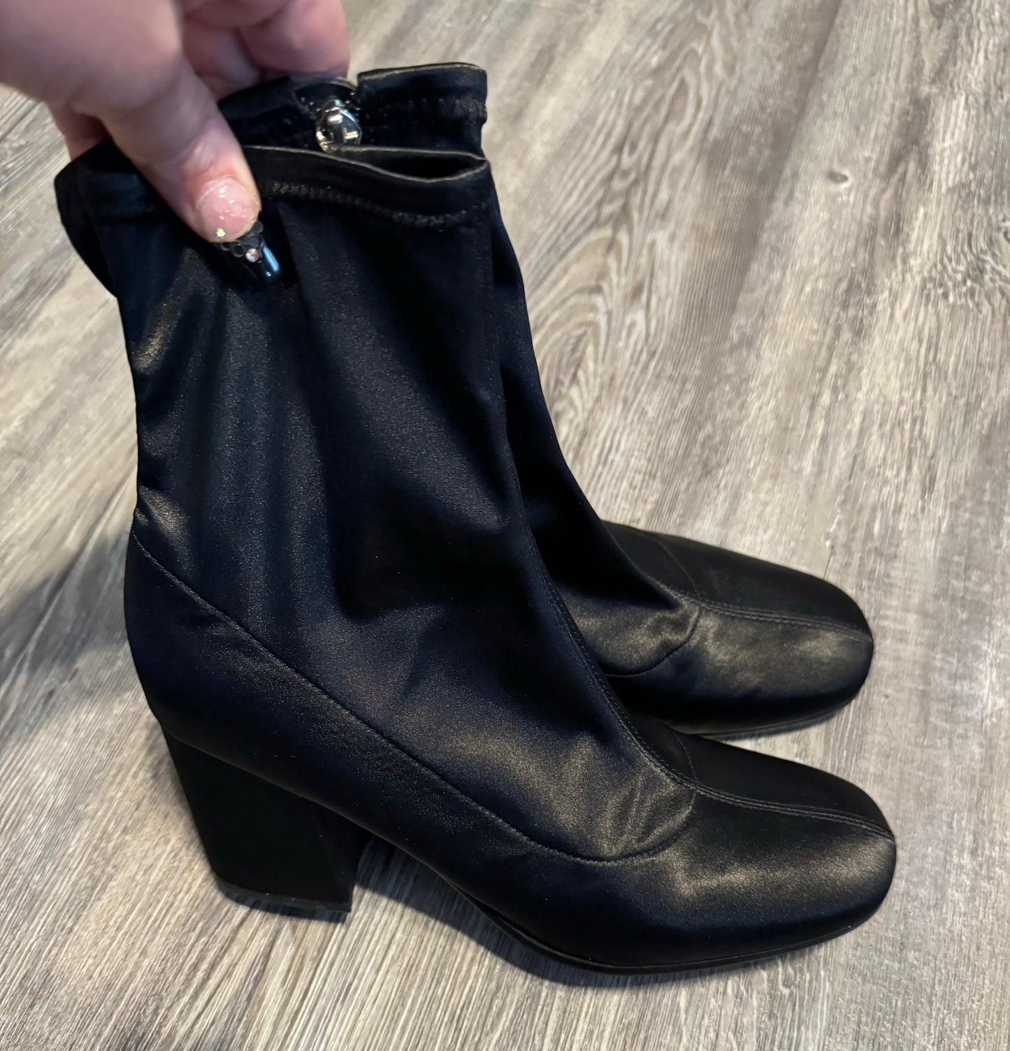 Boots Ankle Heels By Marc Fisher  Size: 8.5