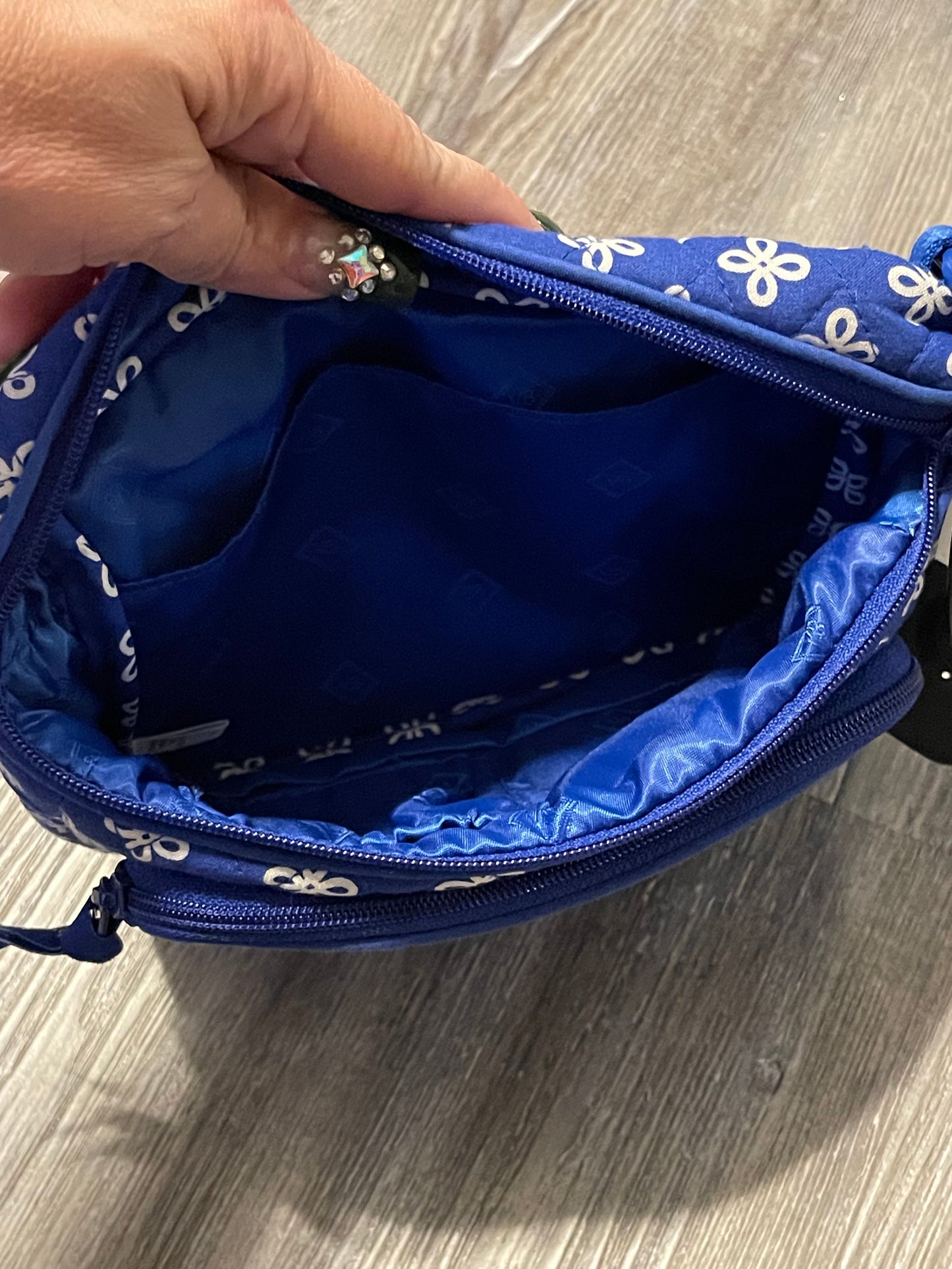 Belt Bag Designer By Vera Bradley  Size: Medium