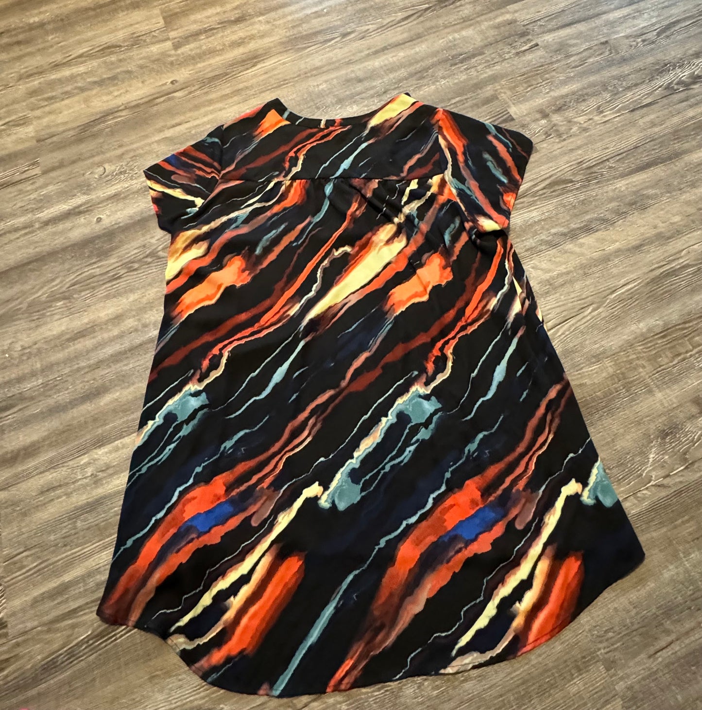 Top Short Sleeve By Torrid  Size: 1x